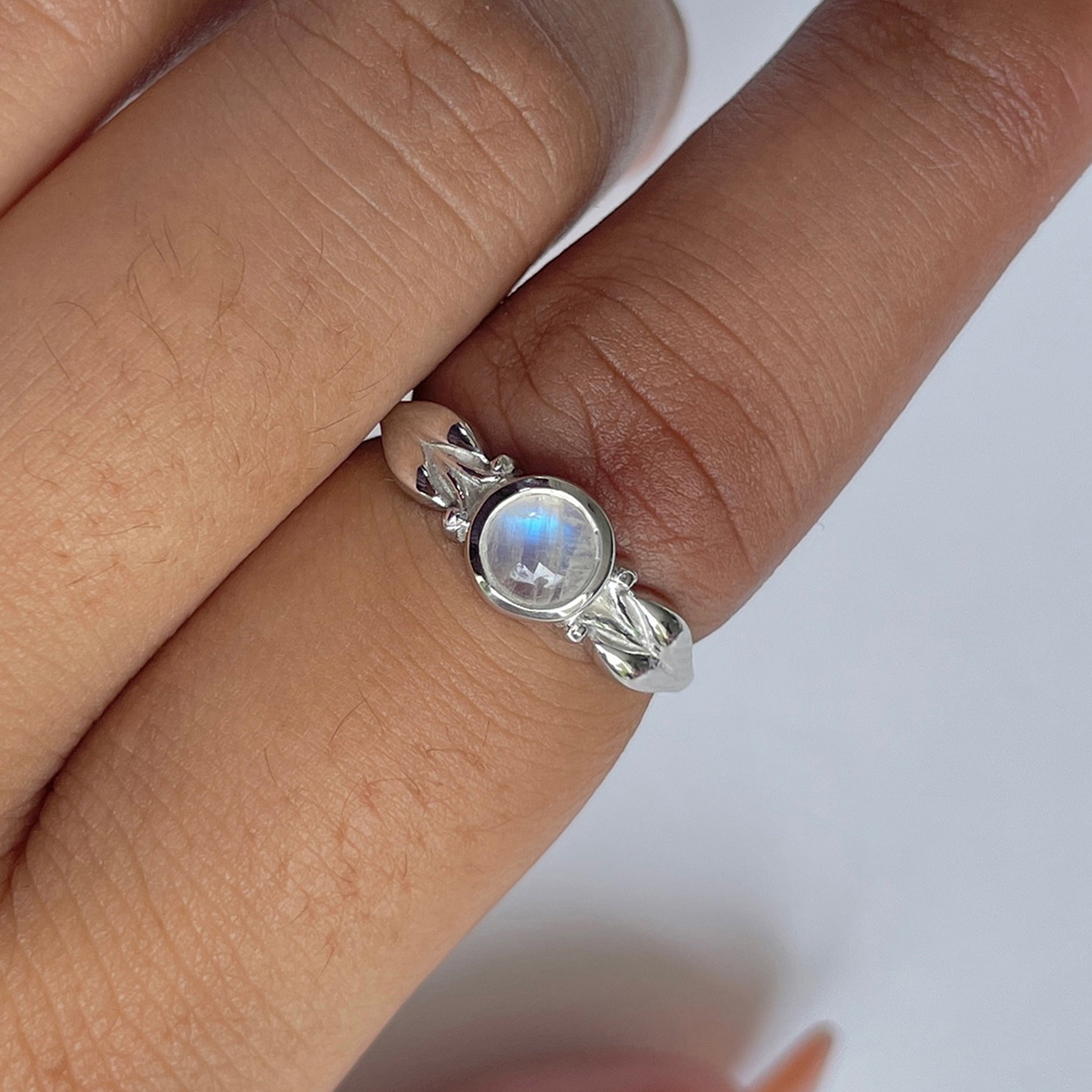 Moonstone Ring-(RBM-RDR-1470.)