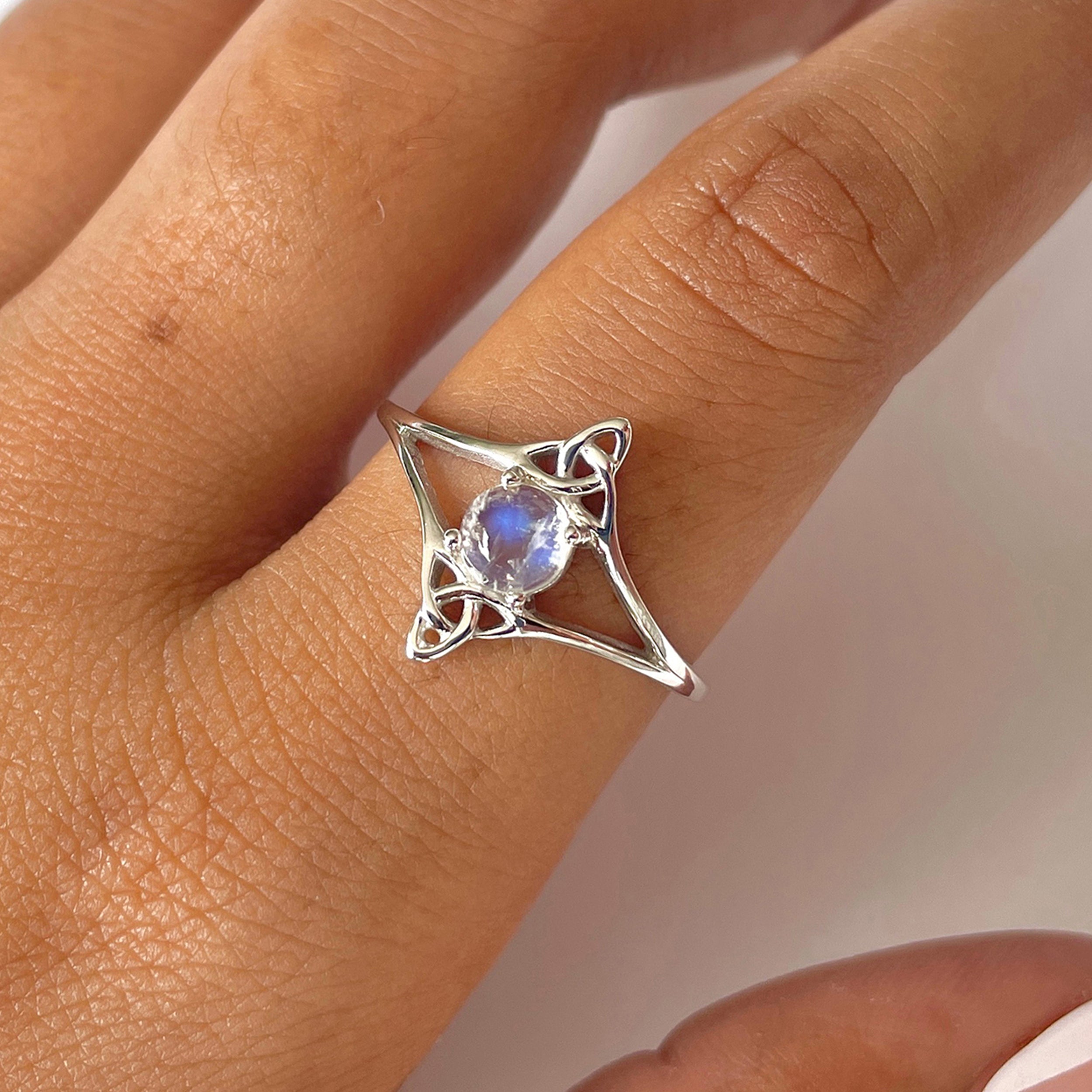 Moonstone Ring-(RBM-RDR-1529.)