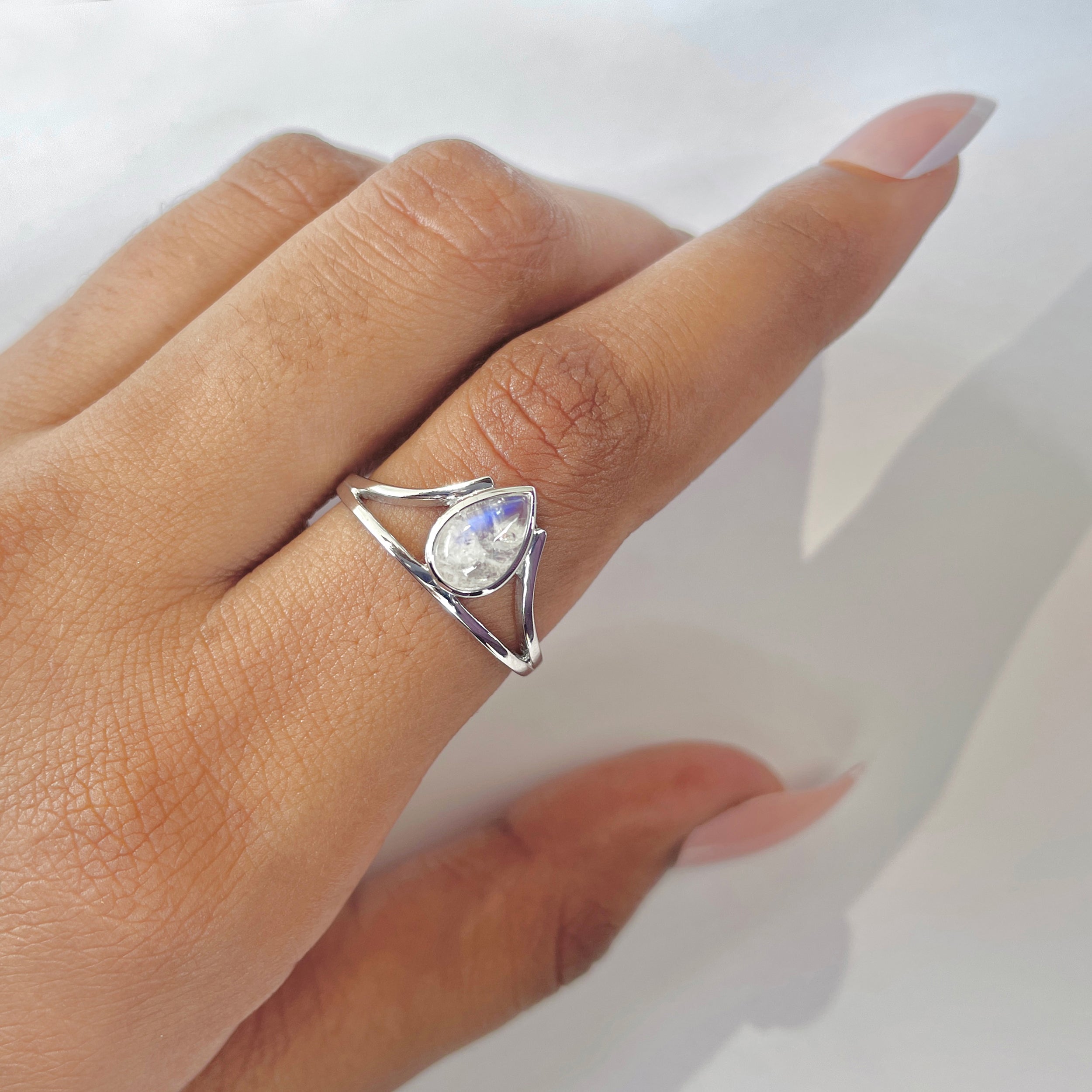 Moonstone Ring-(RBM-RDR-1576.)