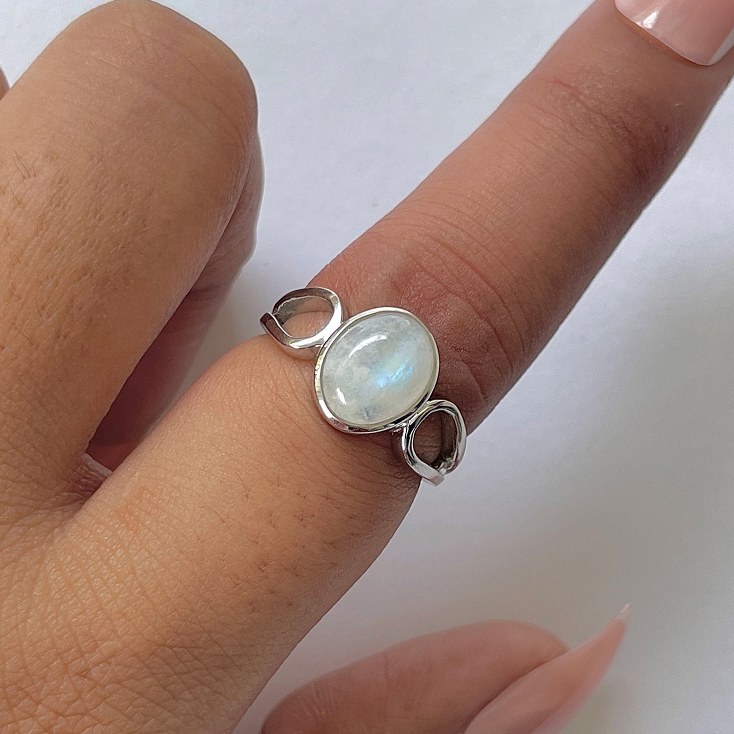 Moonstone Ring-(RBM-RDR-1583.)