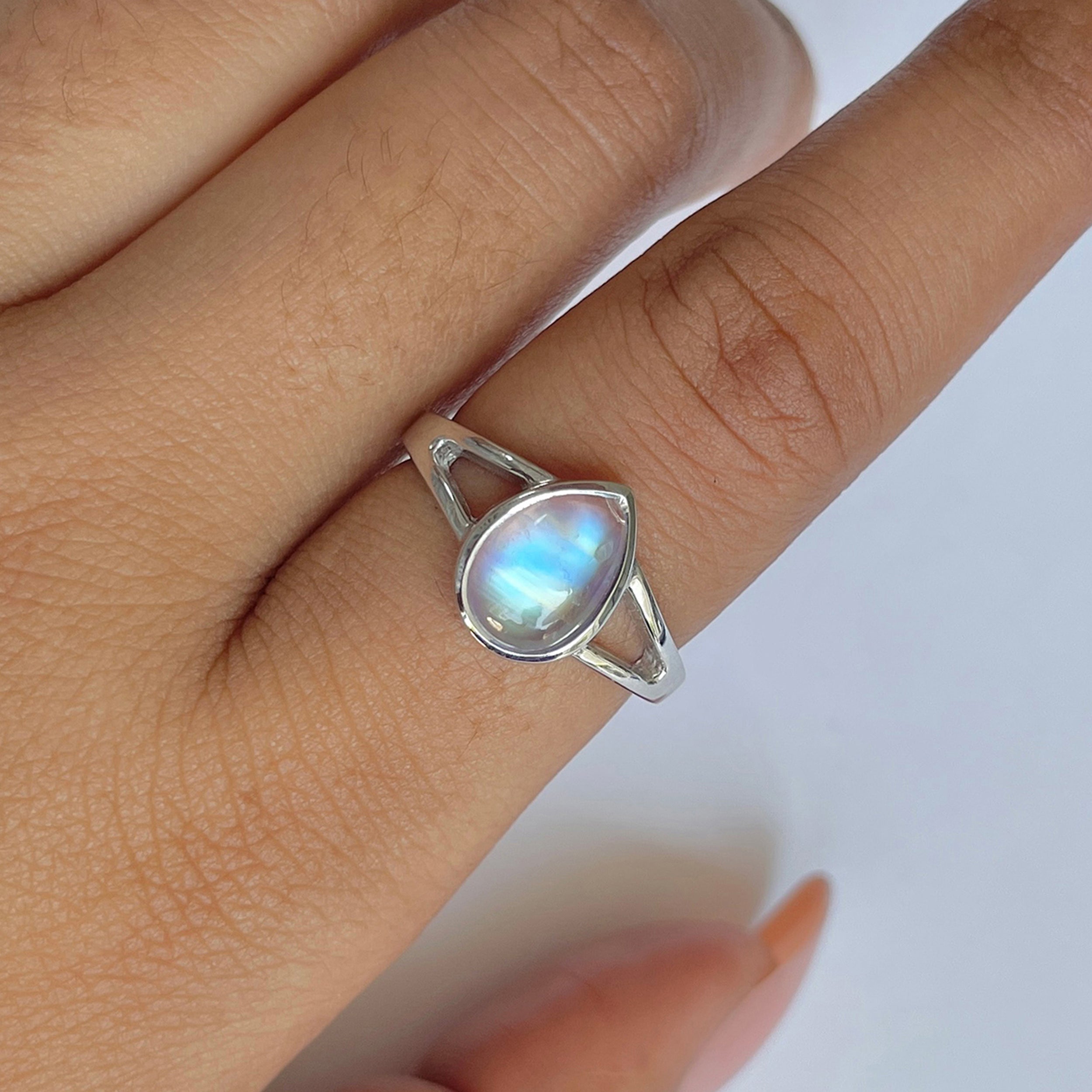 Moonstone Ring-(RBM-RDR-1589.)