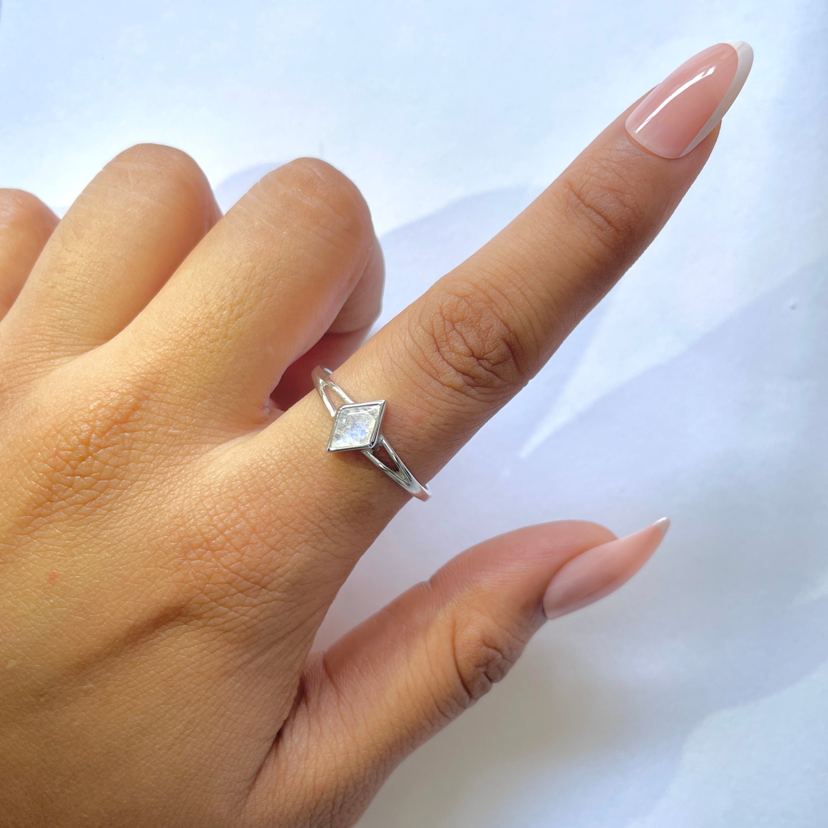 Moonstone Ring-(RBM-RDR-1669.)