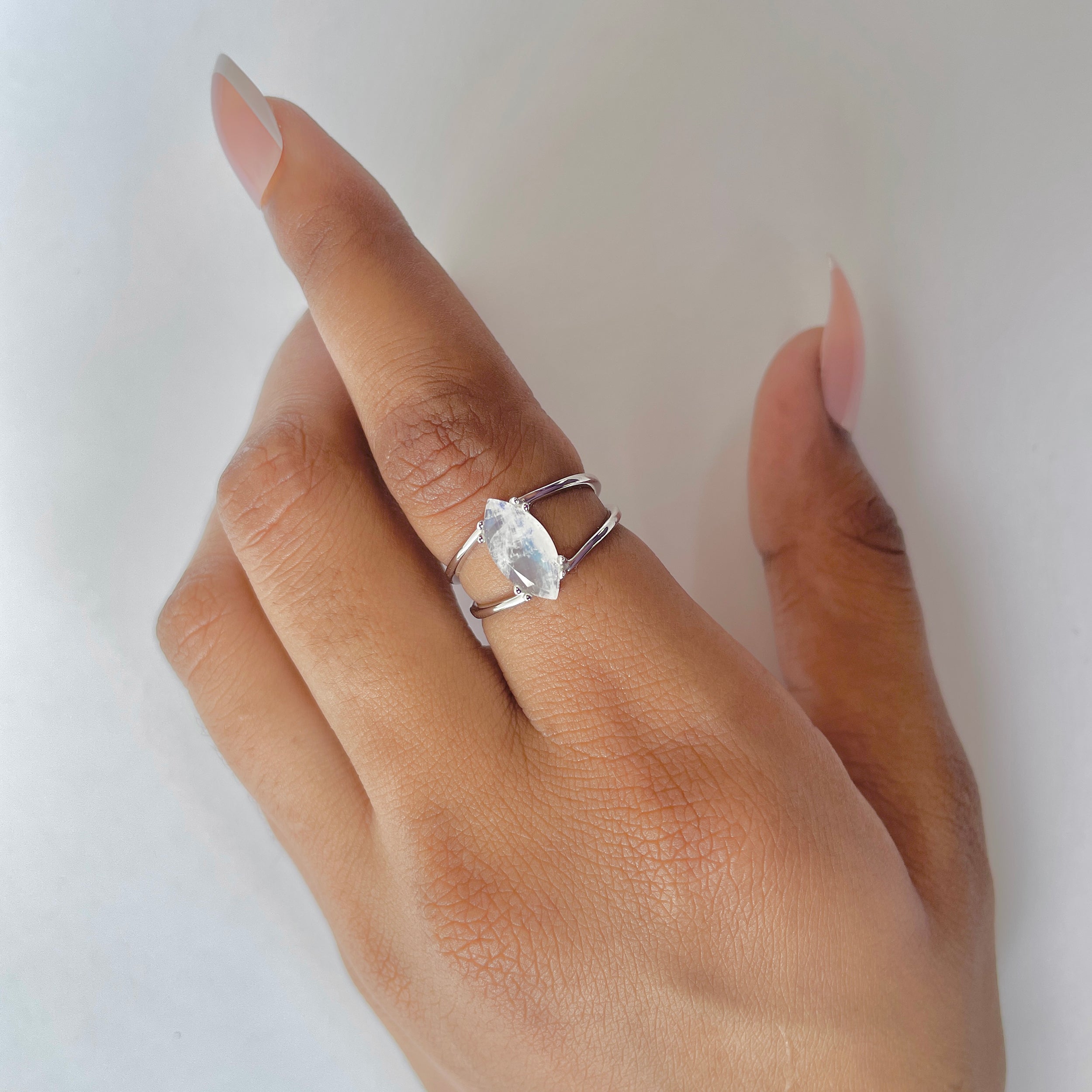 Moonstone Ring-(RBM-RDR-1732.)