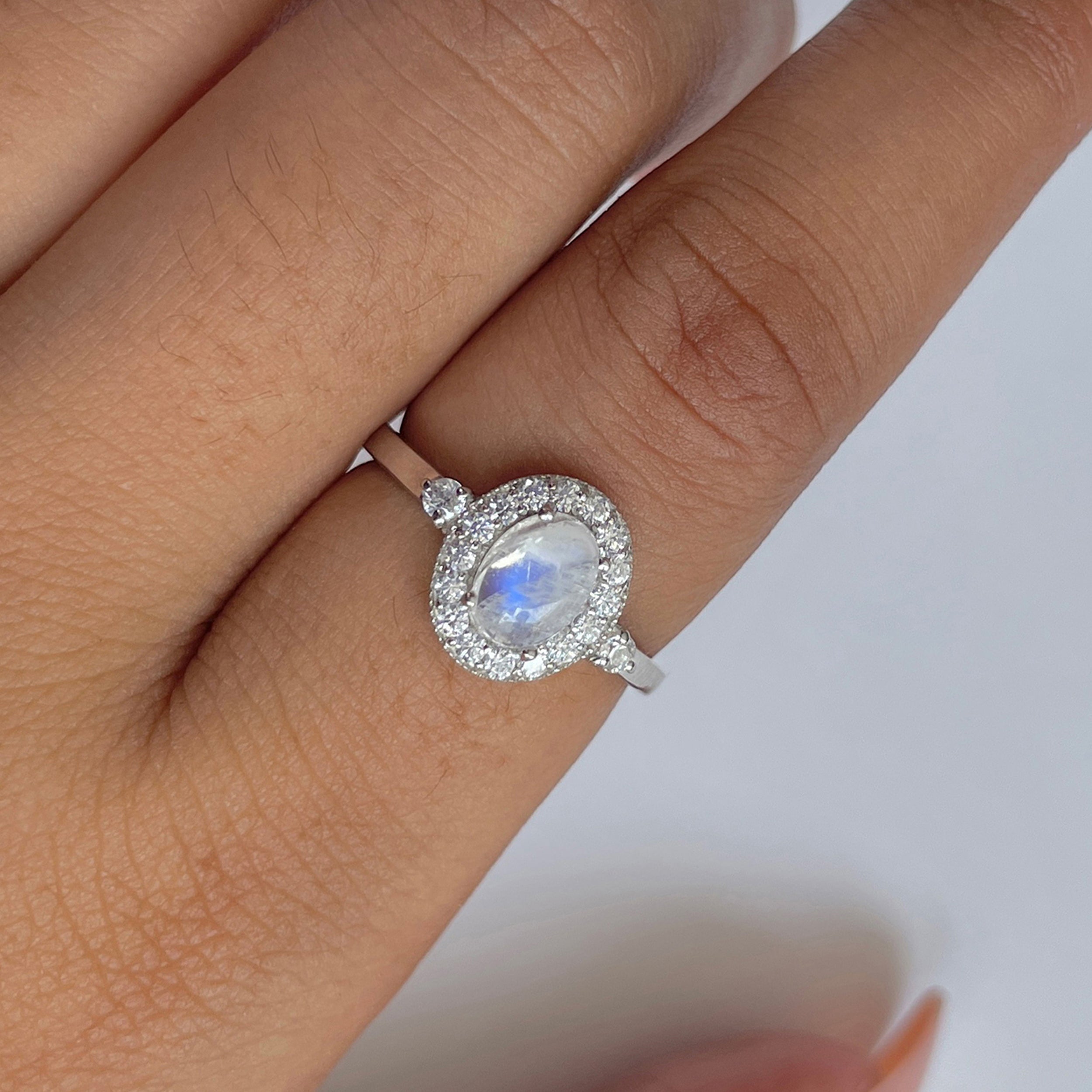 Moonstone Ring-(RBM-RDR-1792.)