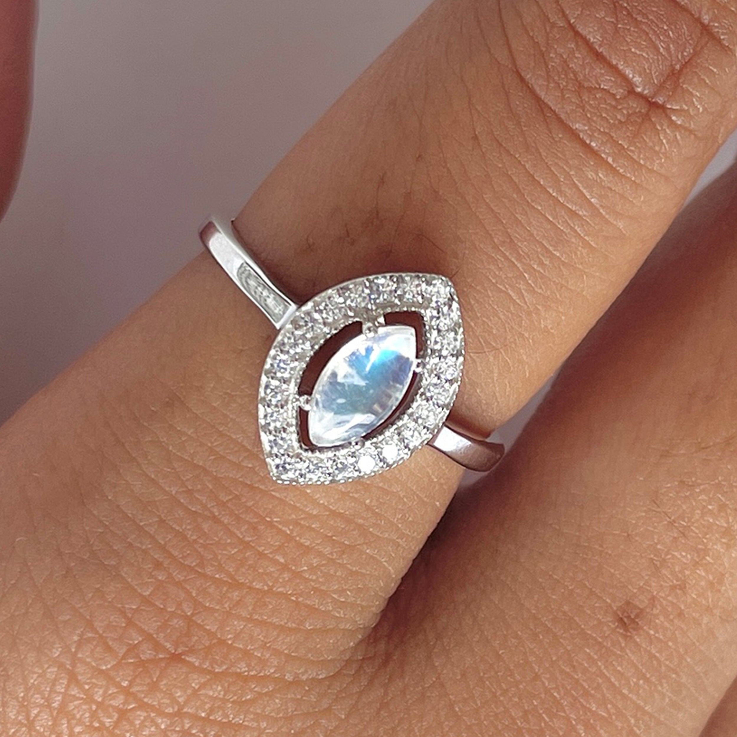 Moonstone Ring-(RBM-RDR-1798.)