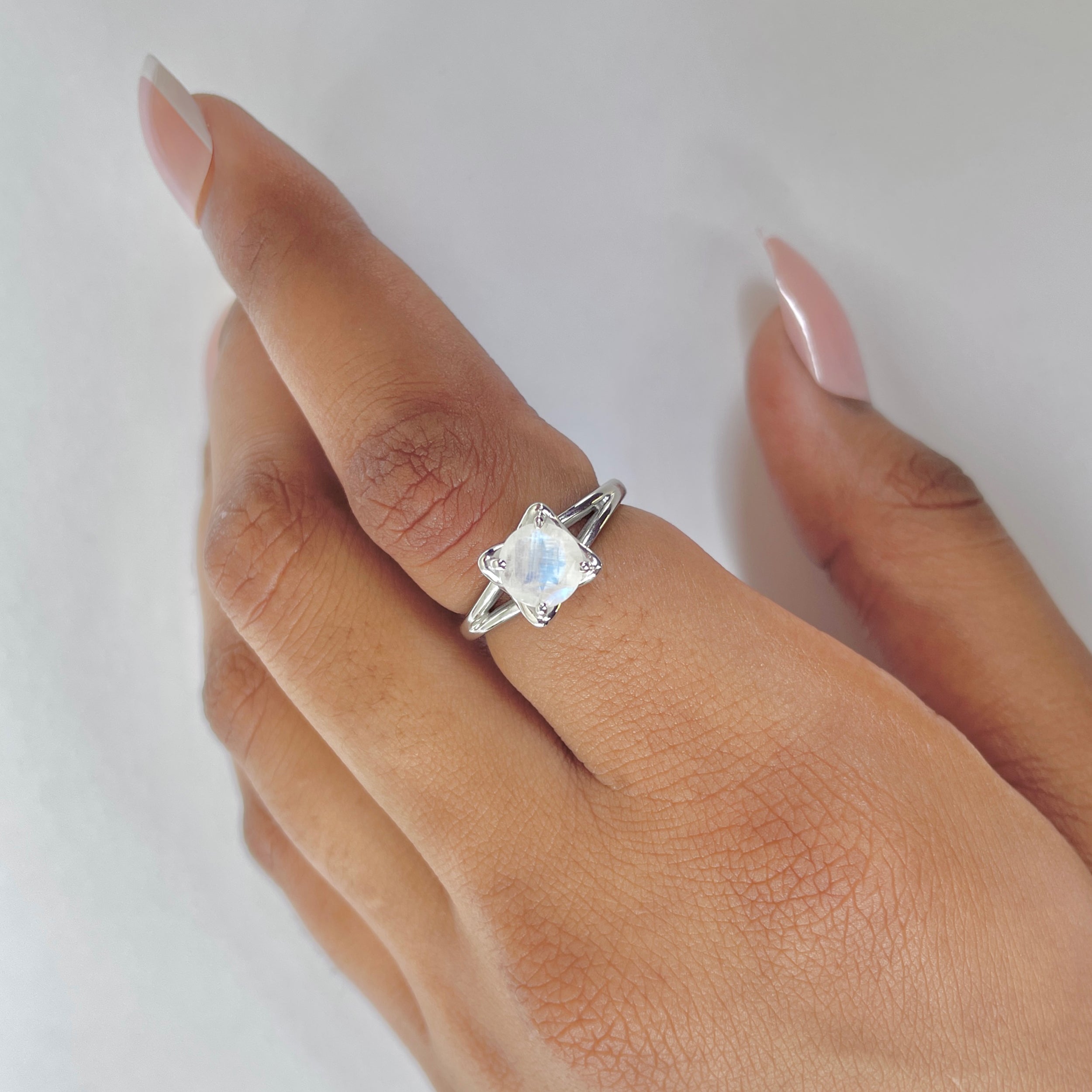 Moonstone Ring-(RBM-RDR-19.)