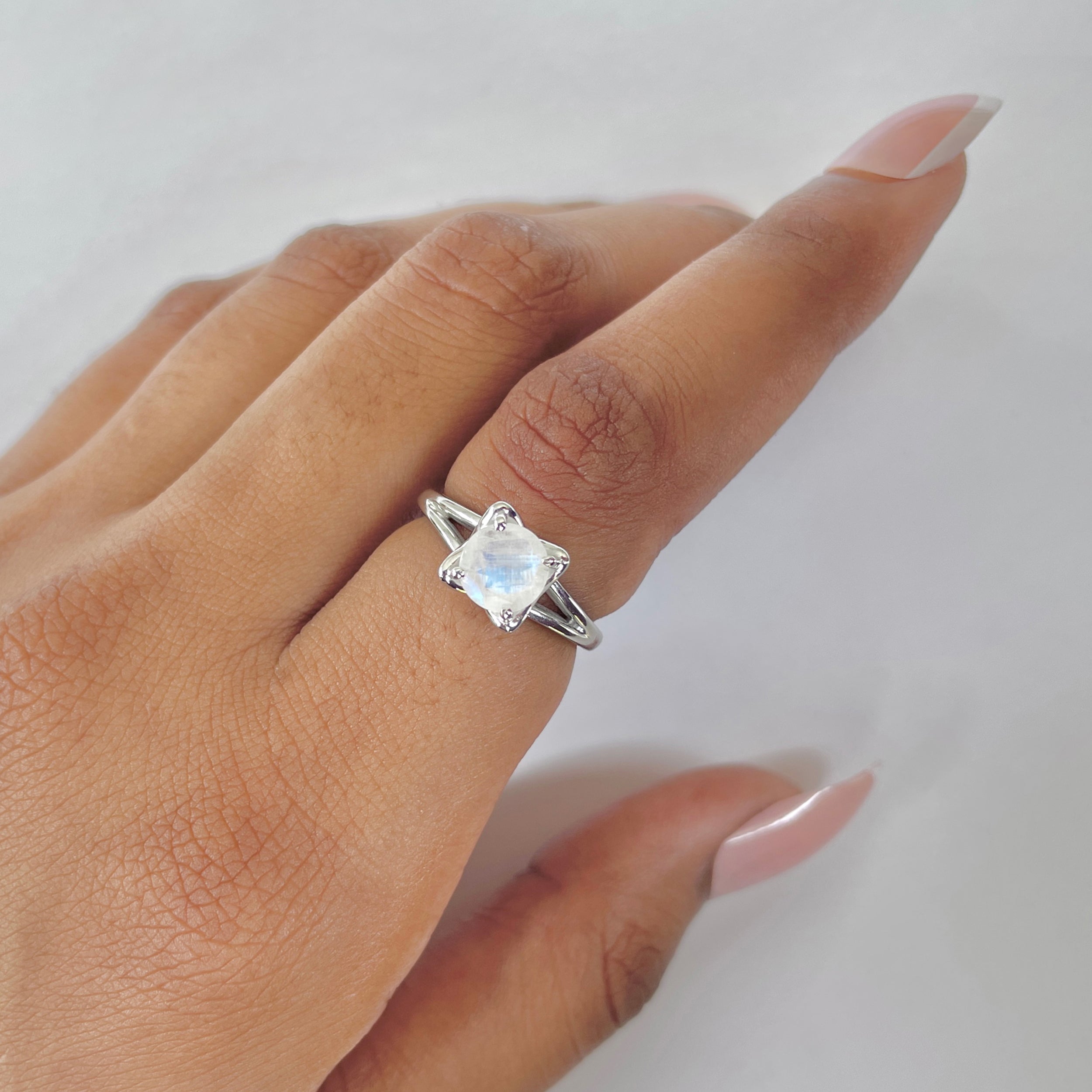 Moonstone Ring-(RBM-RDR-19.)