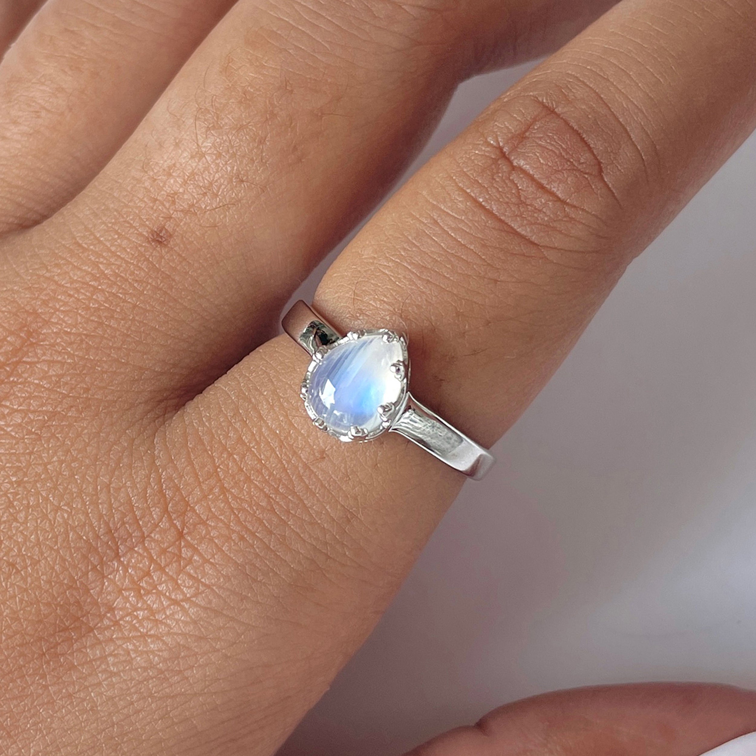 Moonstone Ring-(RBM-RDR-1916.)