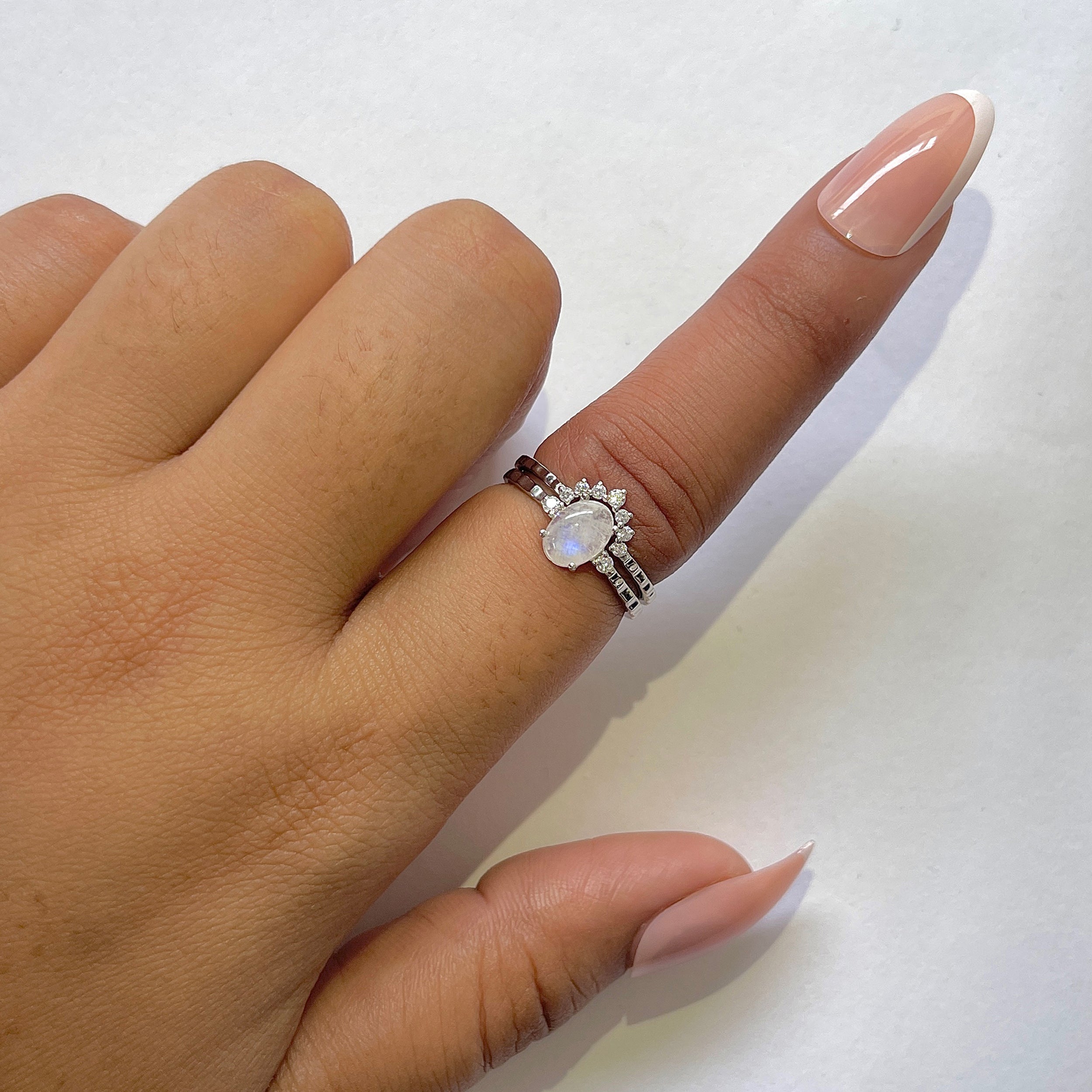 Moonstone Ring-(RBM-RDR-1938.)