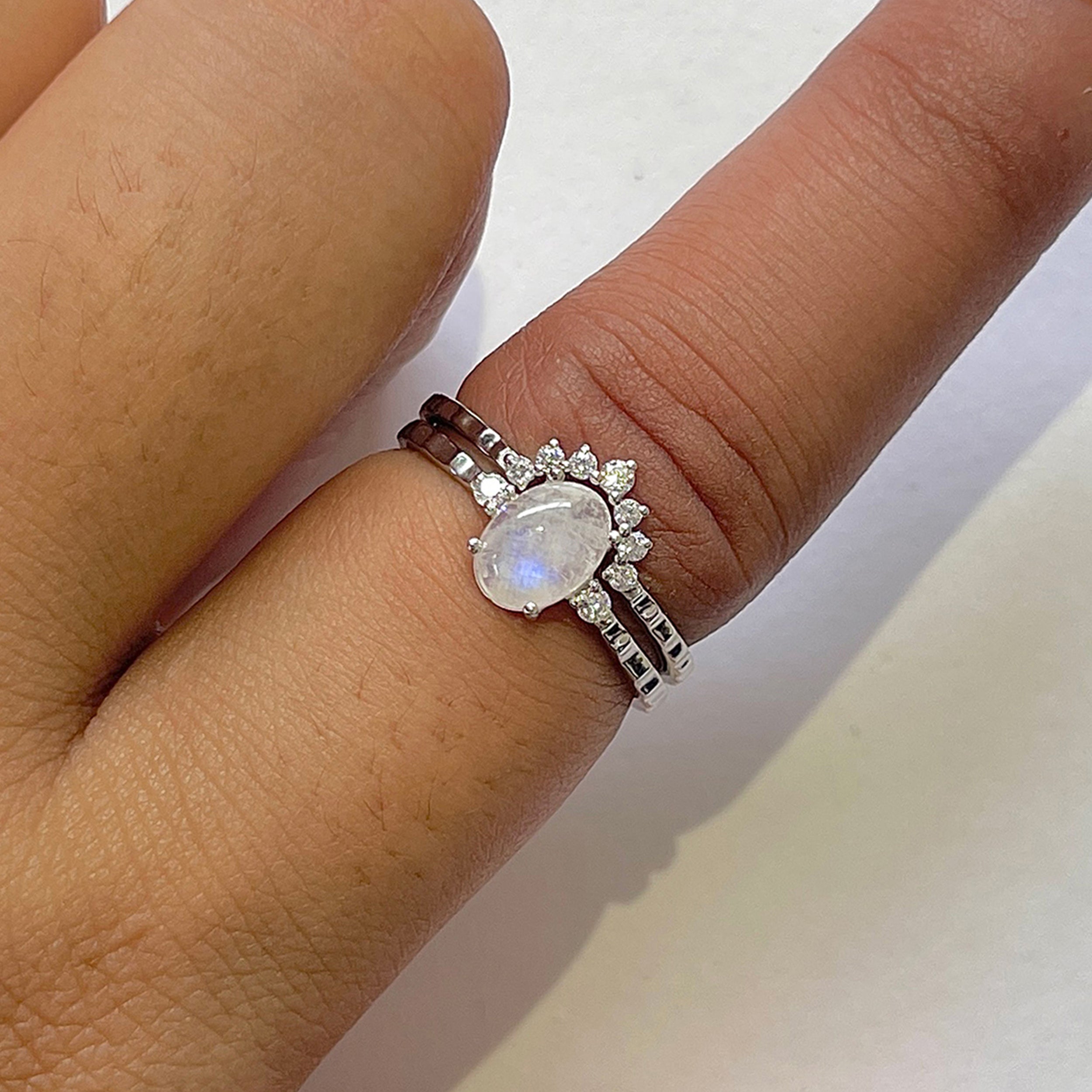 Moonstone Ring-(RBM-RDR-1938.)
