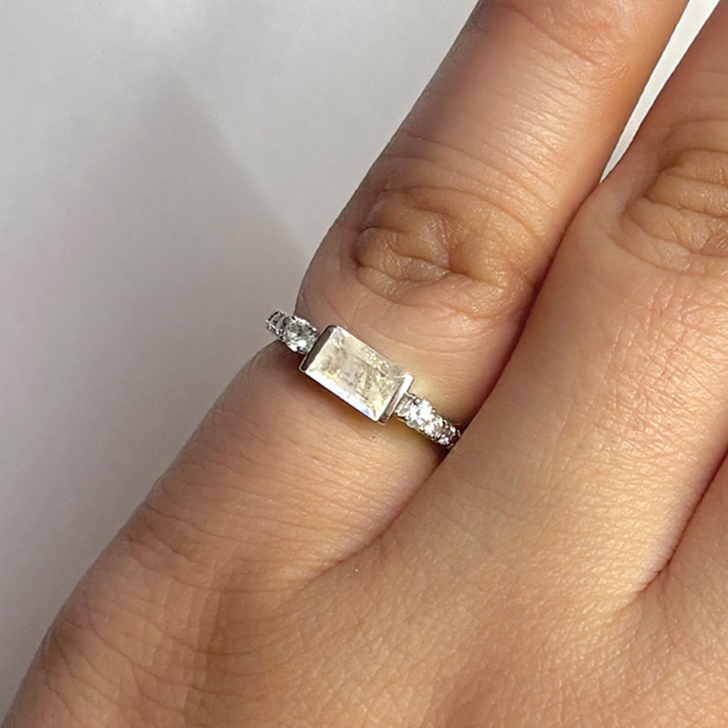 Moonstone Ring-(RBM-RDR-2186.)