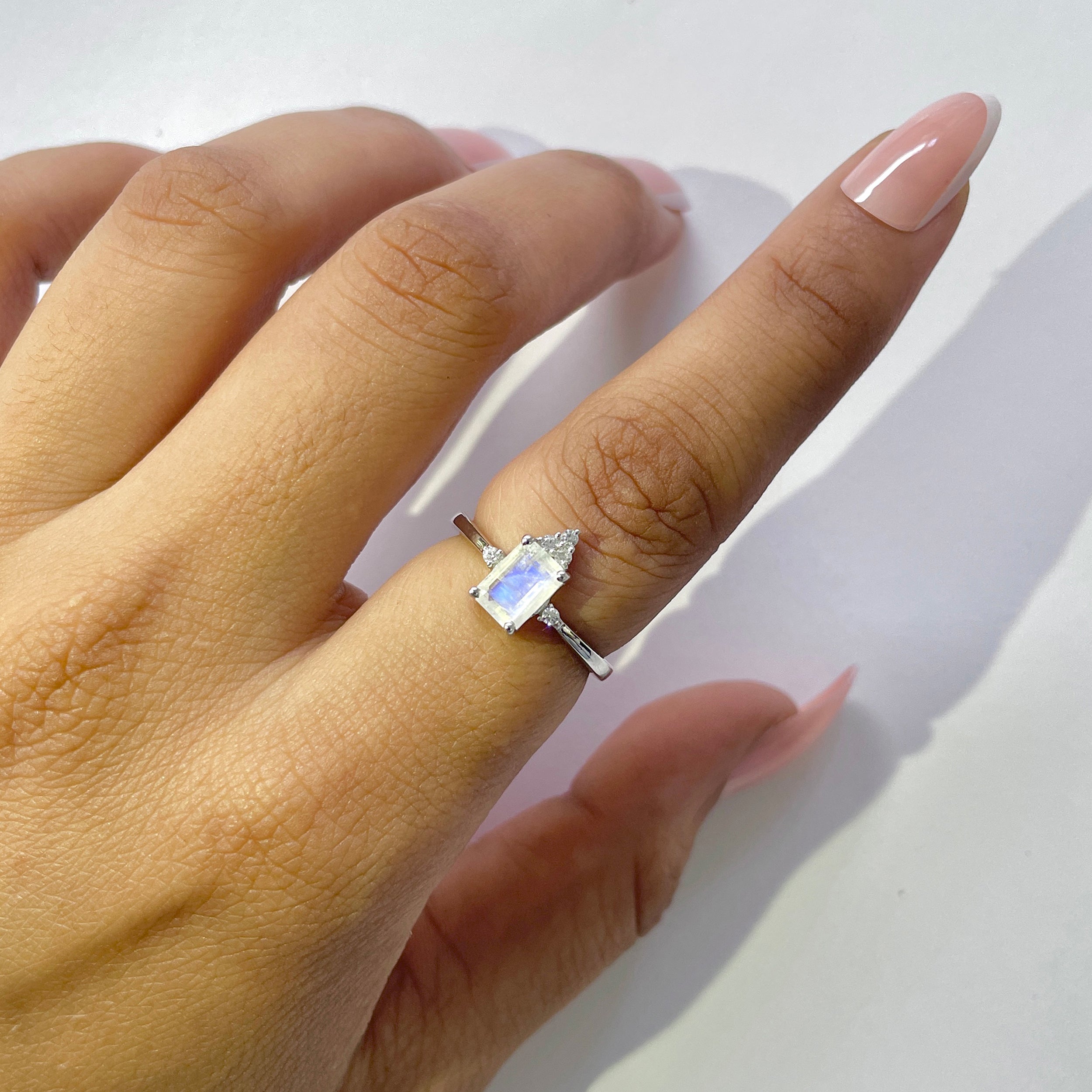 Moonstone Ring-(RBM-RDR-2194.)