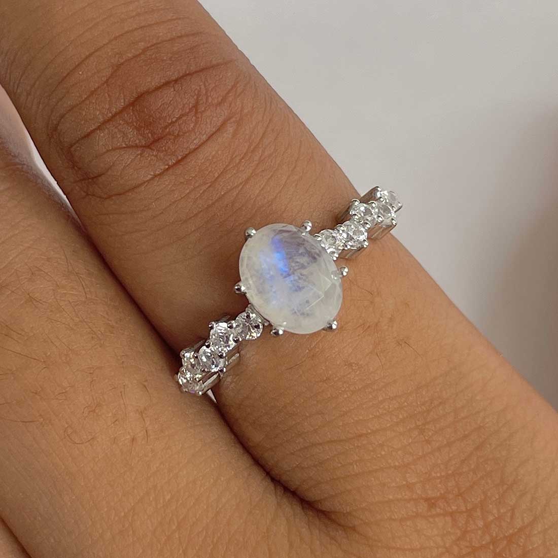 Moonstone Ring-(RBM-RDR-2241.)