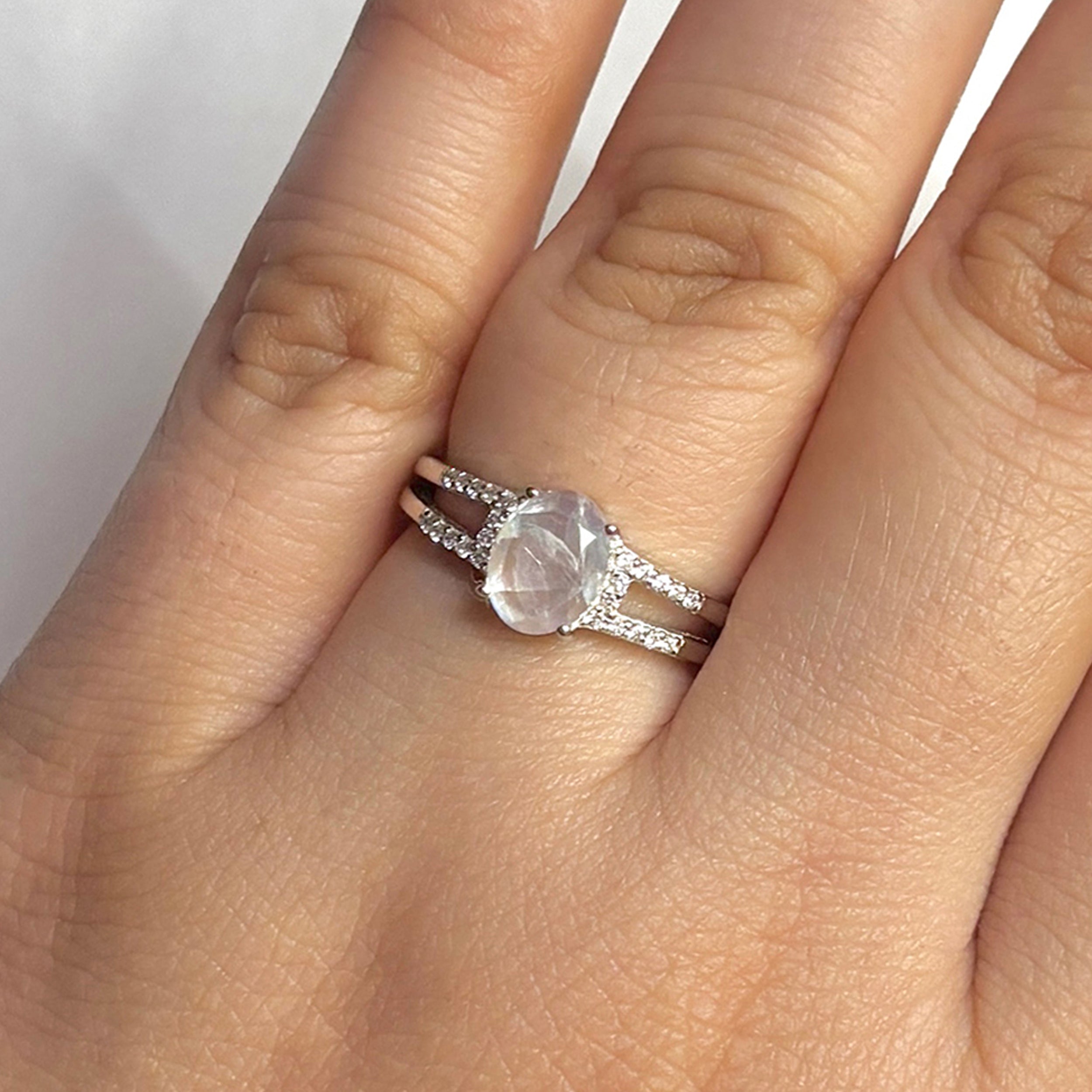 Moonstone Ring-(RBM-RDR-2255.)