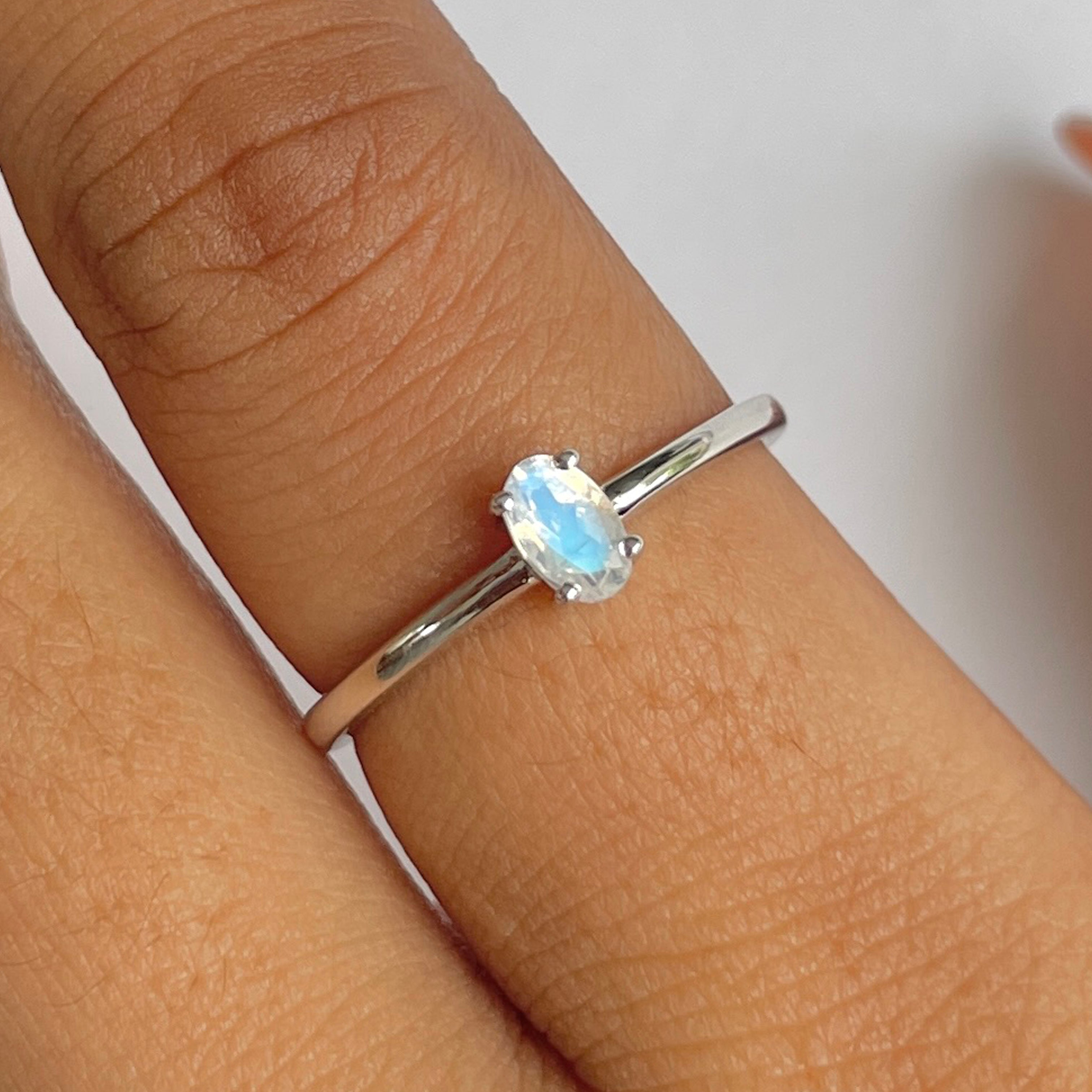 Moonstone Ring-(RBM-RDR-2459.)