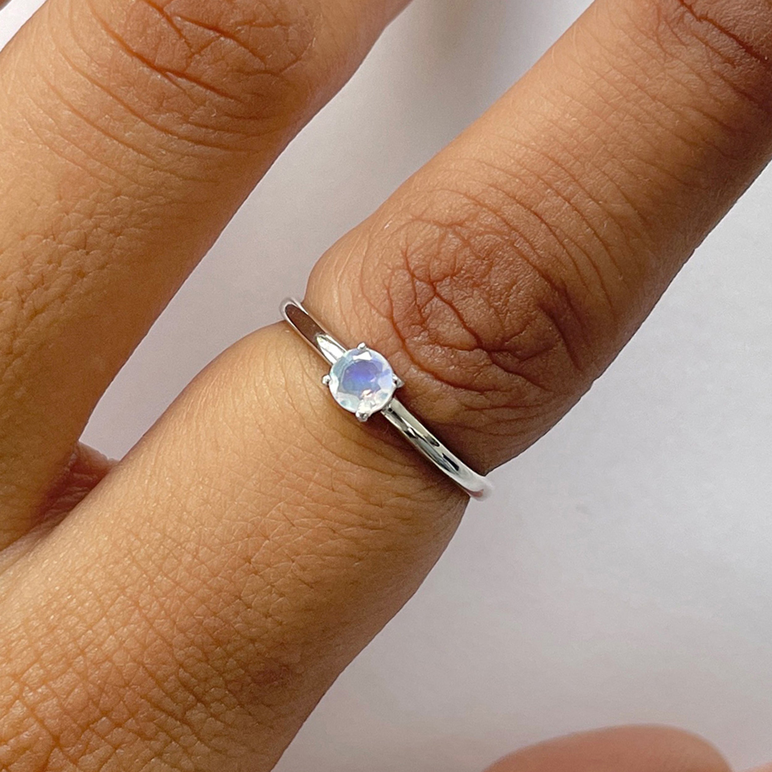 Moonstone Ring-(RBM-RDR-2462.)