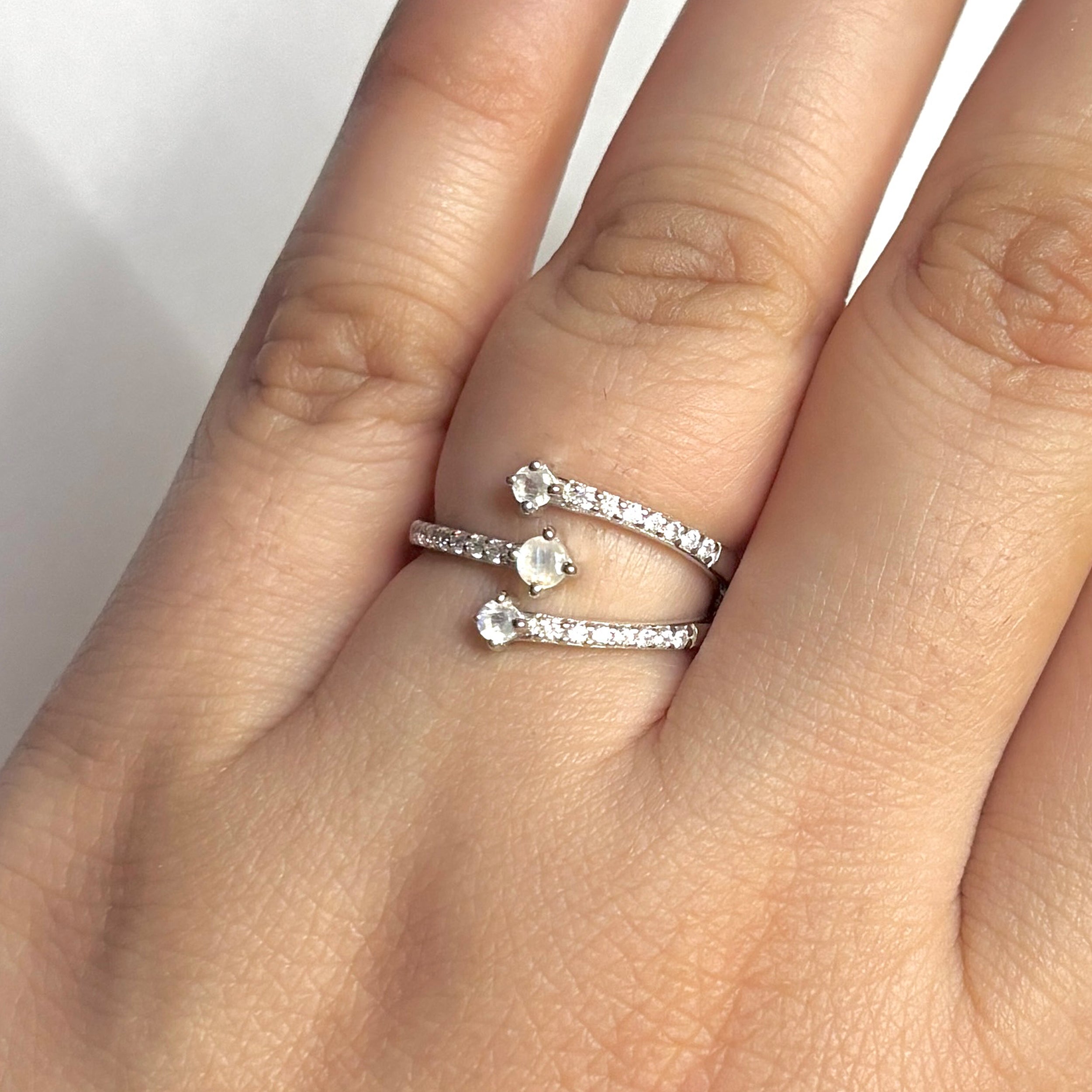 Moonstone Ring-(RBM-RDR-2520.)