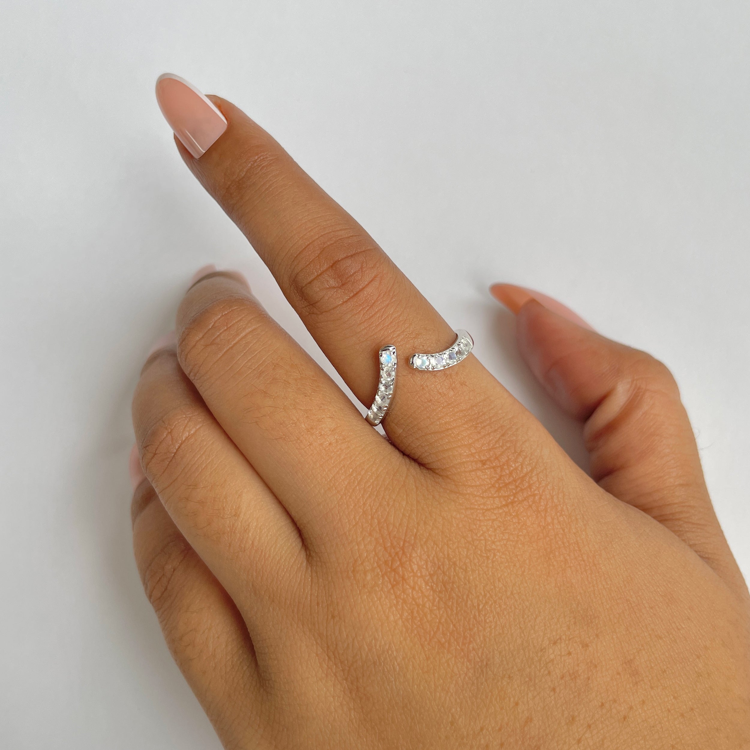 Moonstone Ring-(RBM-RDR-2525.)