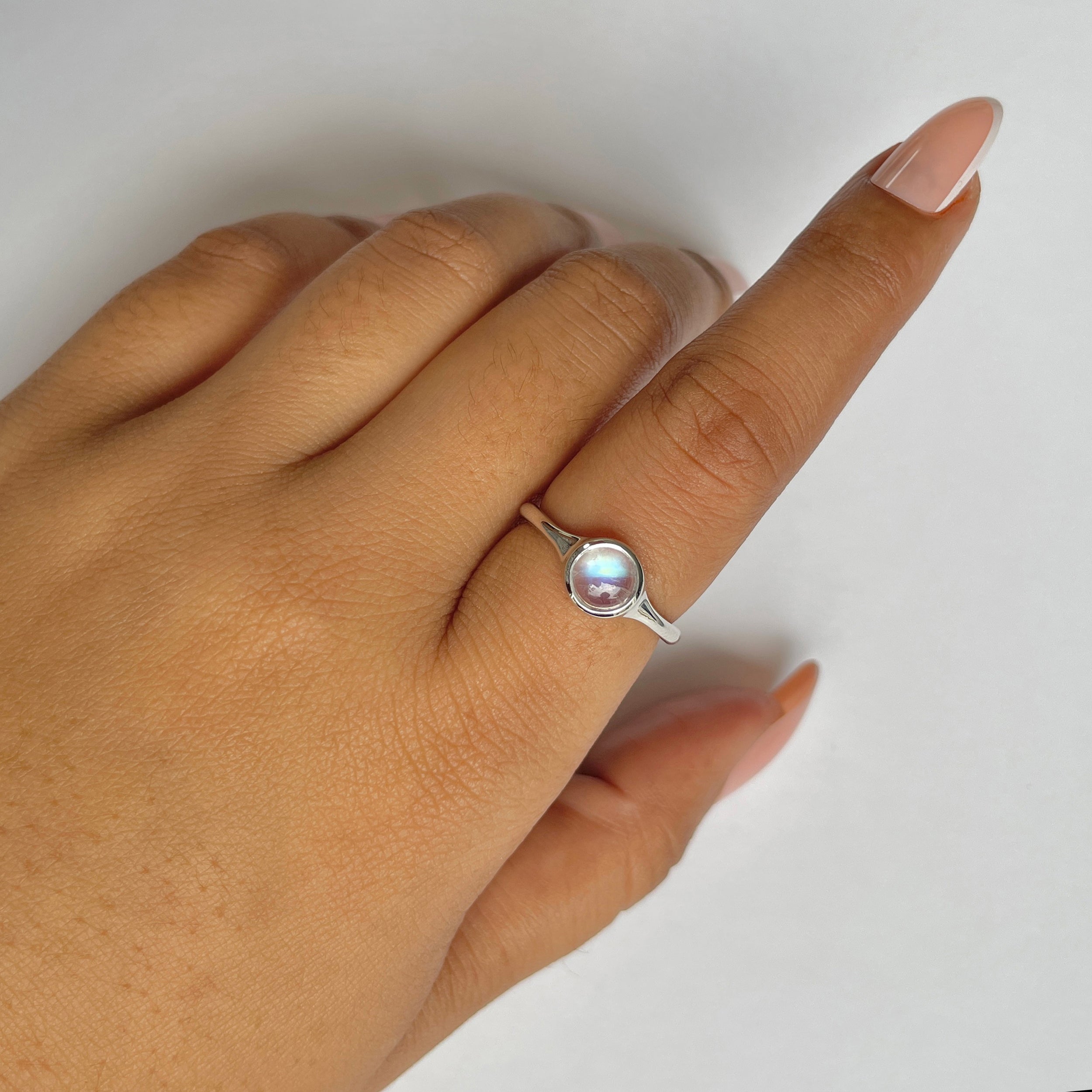 Moonstone Ring-(RBM-RDR-2529.)
