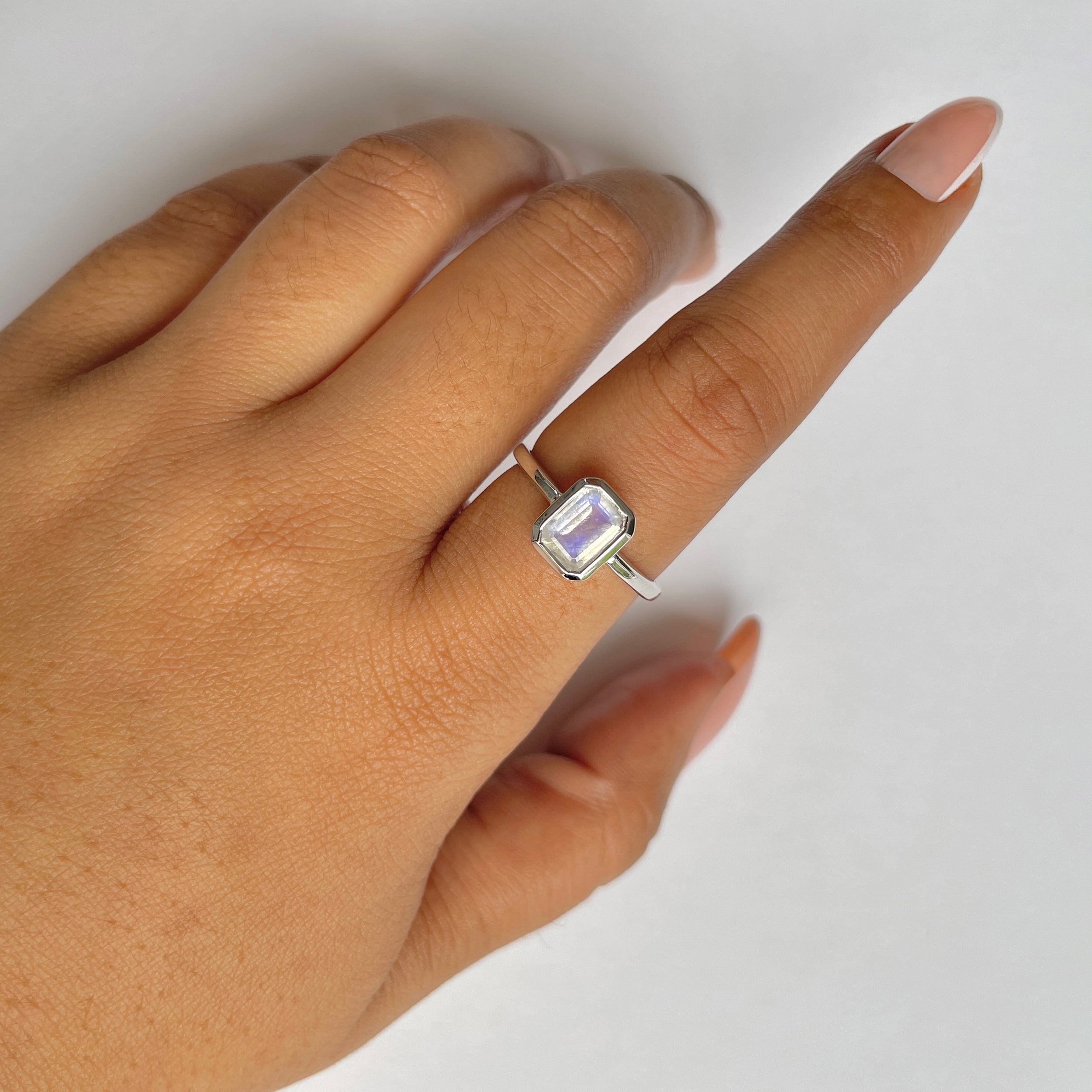 Moonstone Ring-(RBM-RDR-2765.)