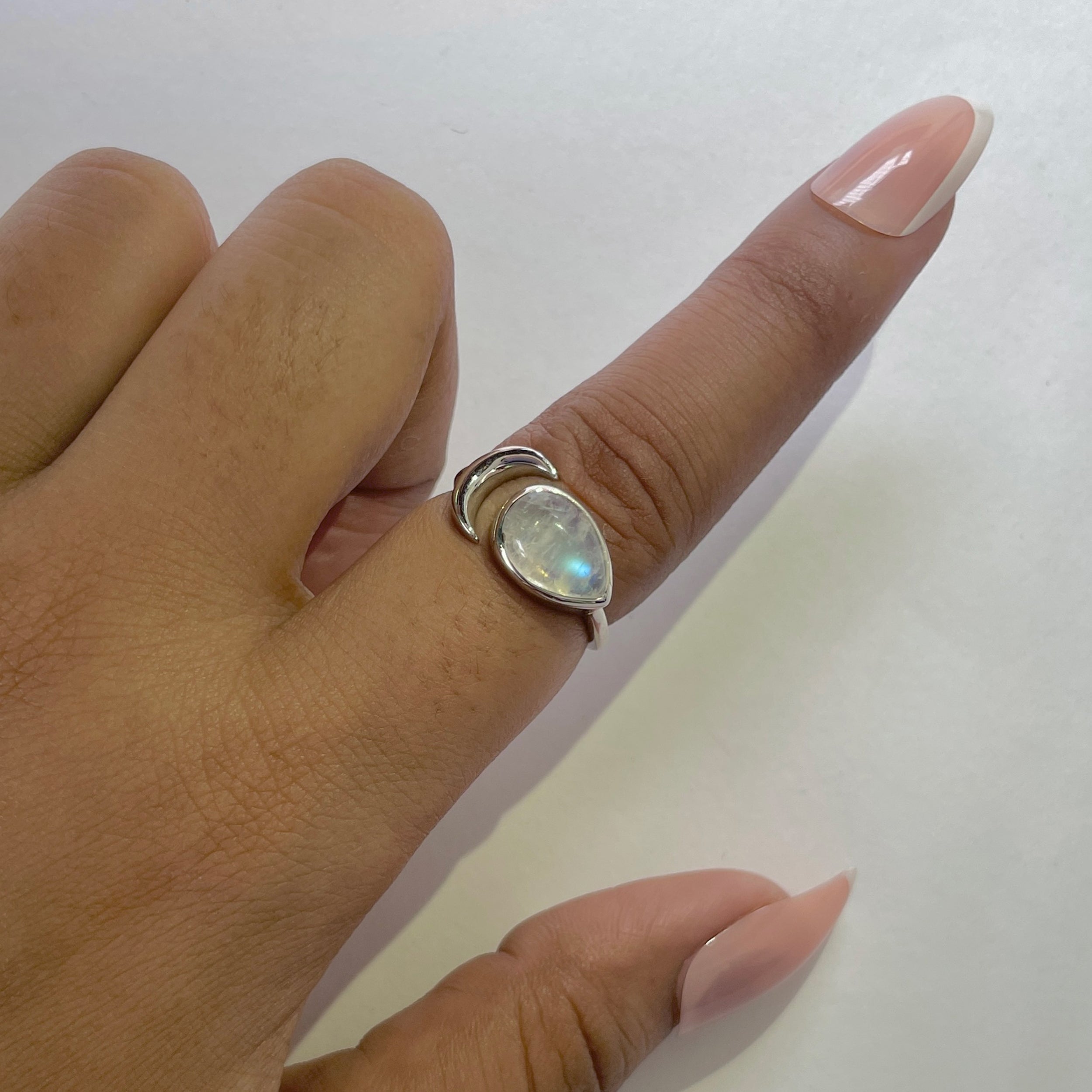 Moonstone Ring-(RBM-RDR-724.)