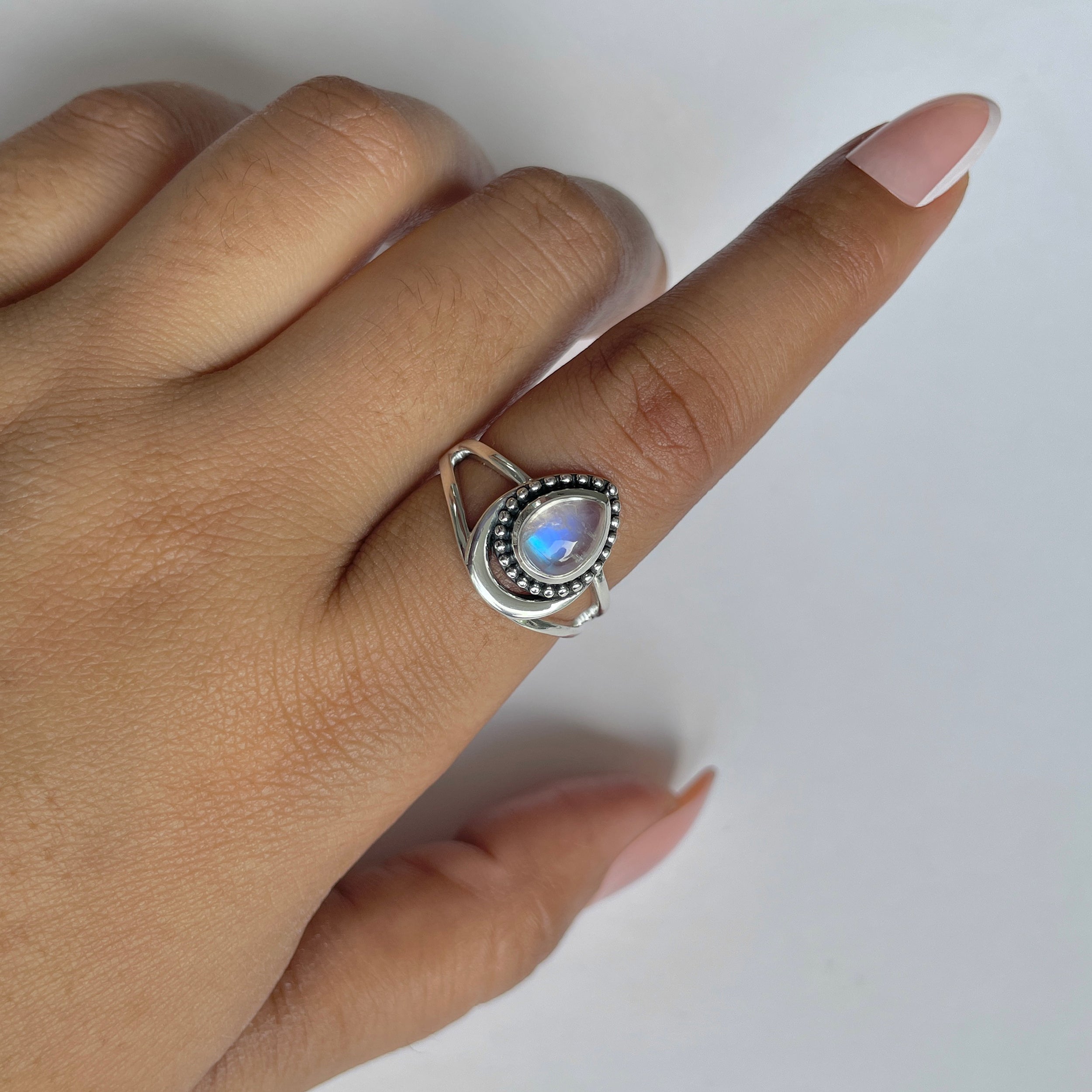 Moonstone Ring-(RBM-RDR-746.)