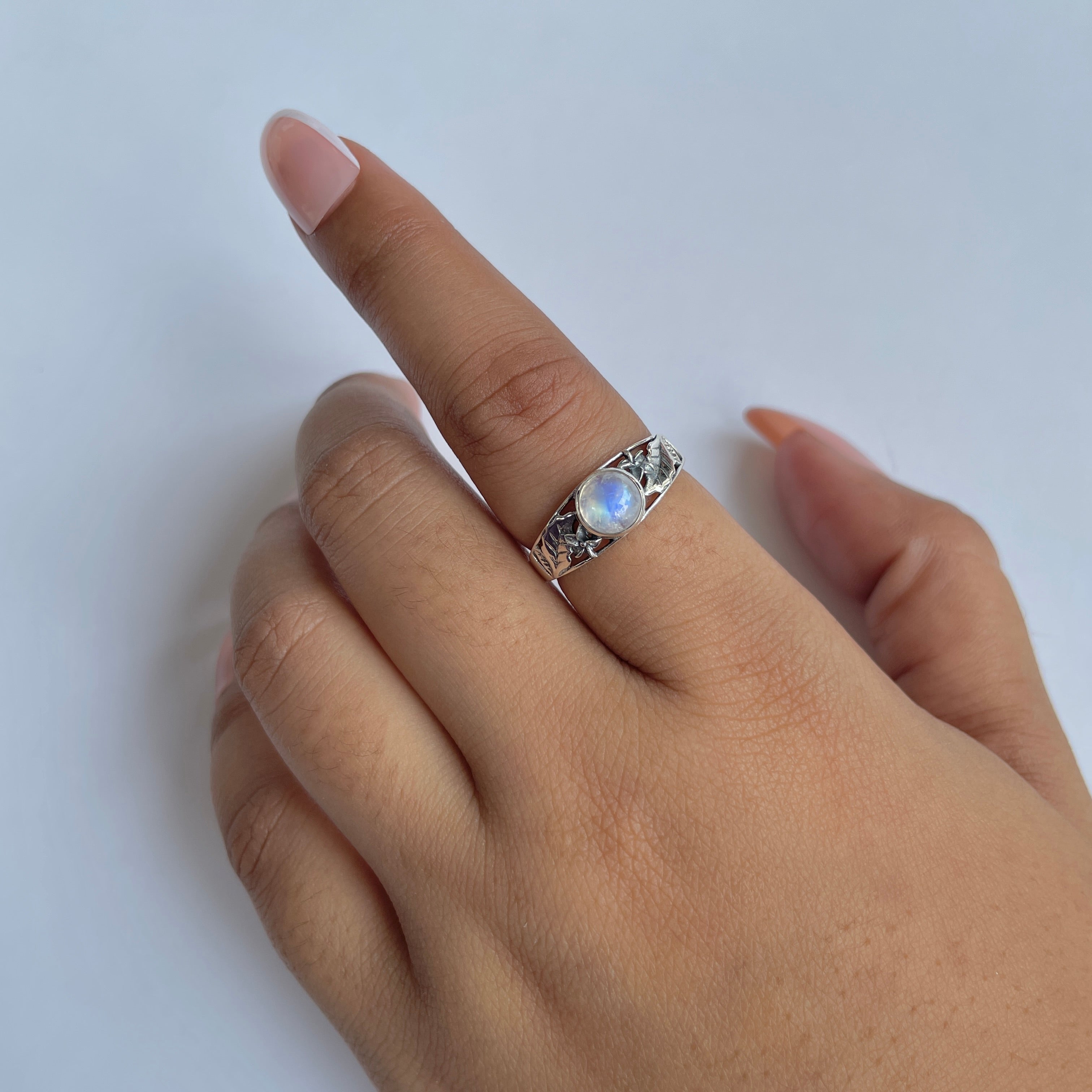 Moonstone Ring-(RBM-RDR-86.)