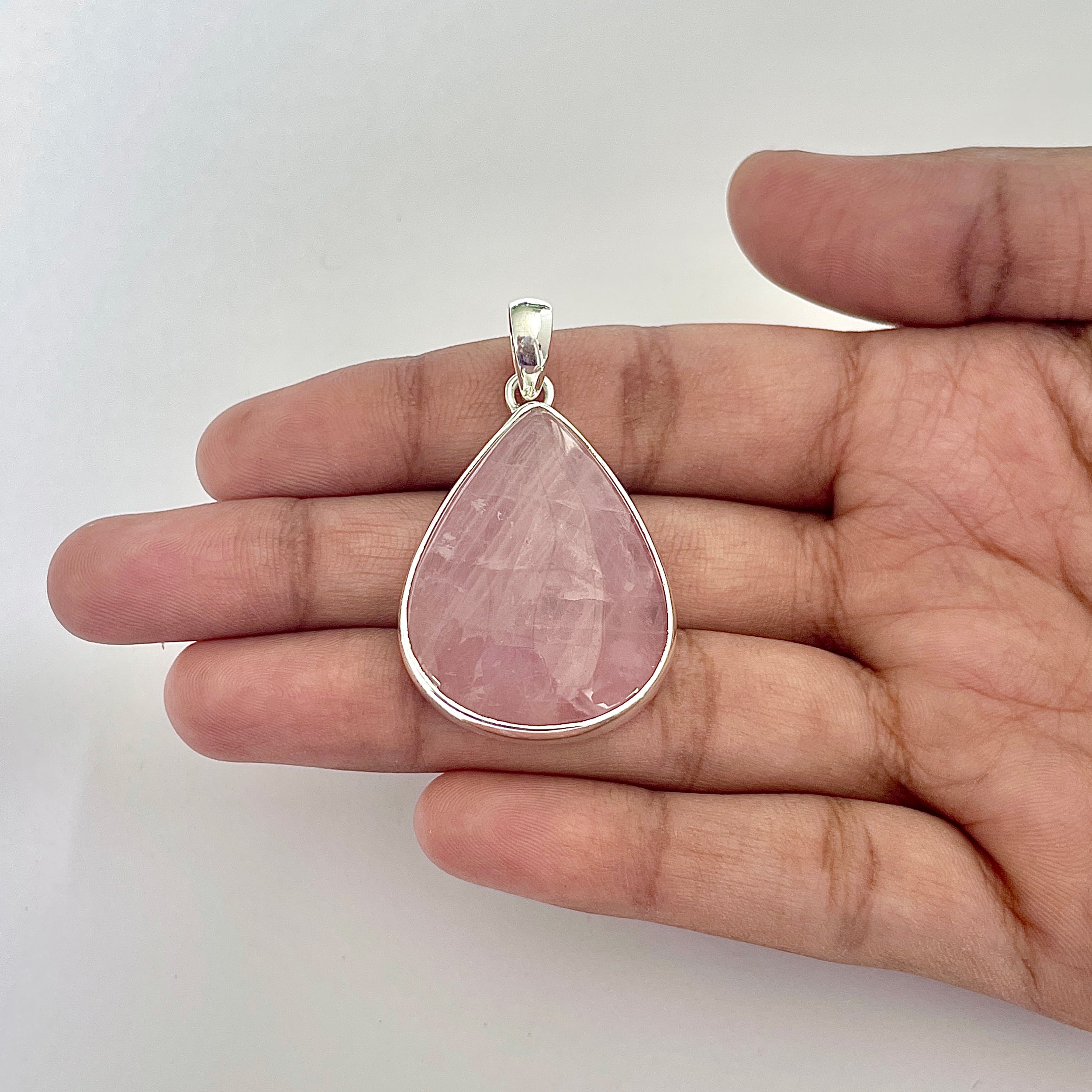 Rose Quartz Pendant-(RSQ-1-104)