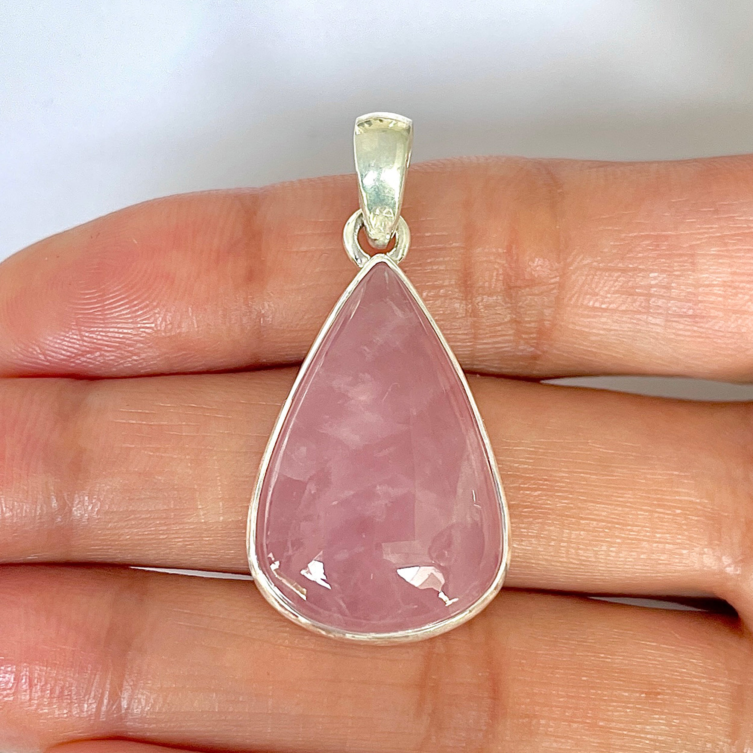 Rose Quartz Pendant-(RSQ-1-81)