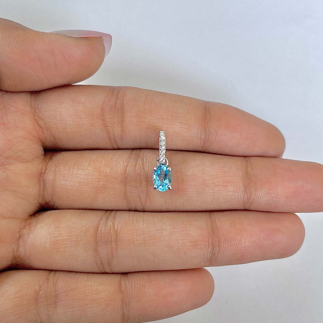 Swiss Blue Topaz Pendant-(SBTZ-RDP-915)