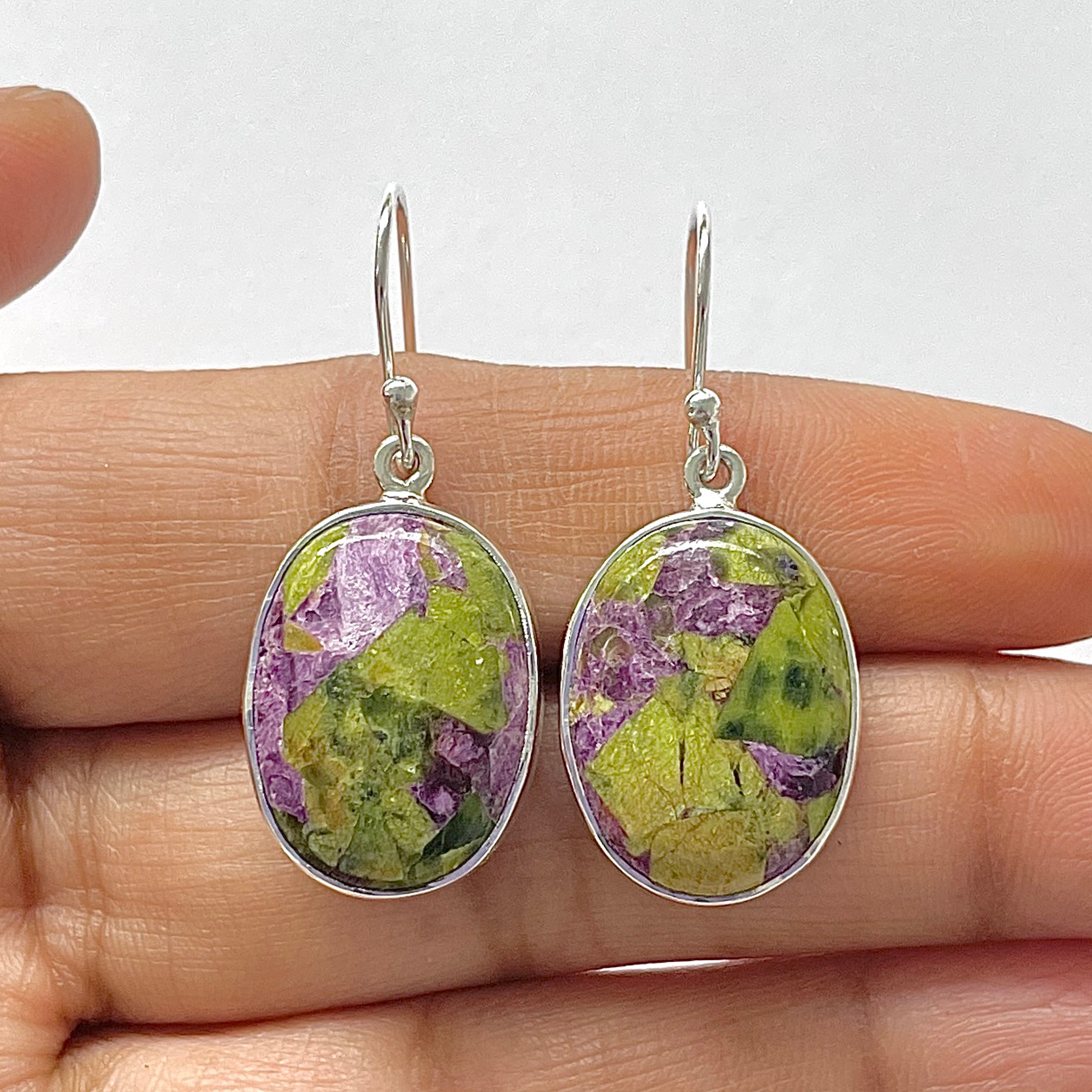 Stichtite Earring-(SCT-3-11)