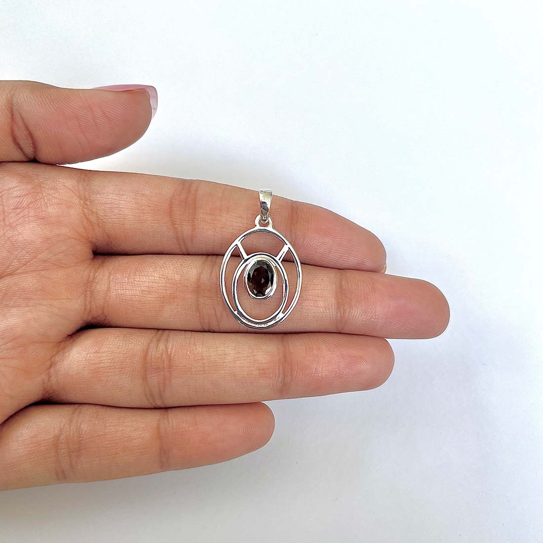 Smoky Pendant-(SMY-RDP-139)