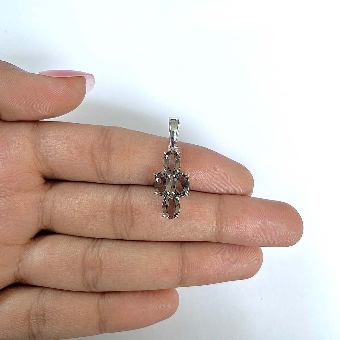 Smoky Pendant-(SMY-RDP-383)
