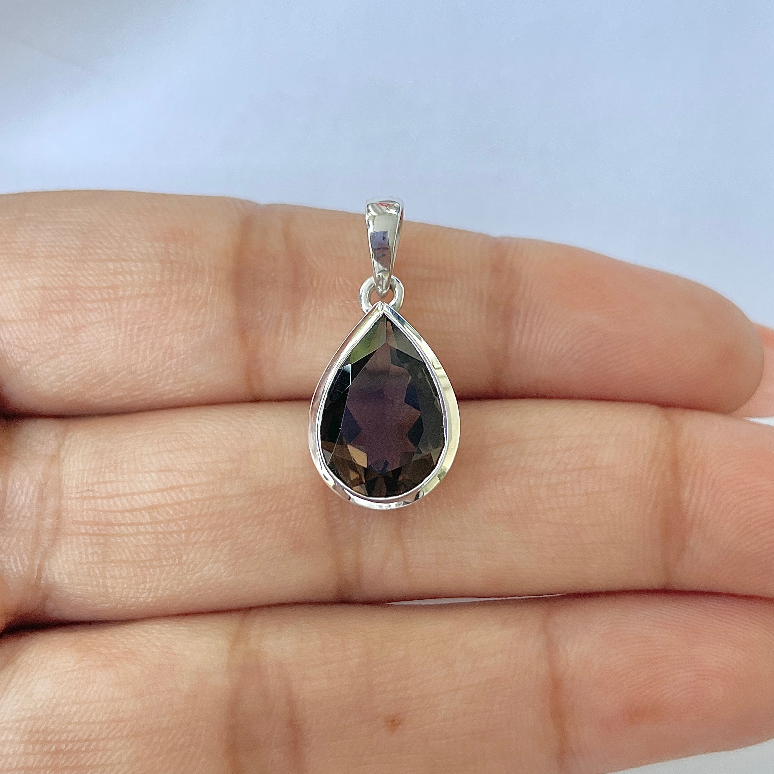 Smoky Pendant-(SMY-RDP-463)