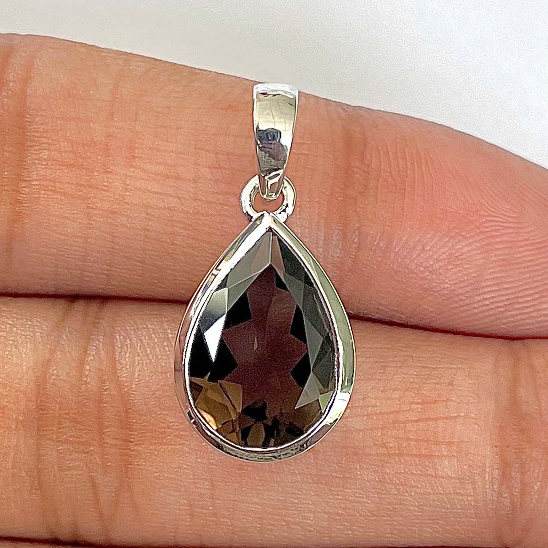 Smoky Pendant-(SMY-RDP-463)