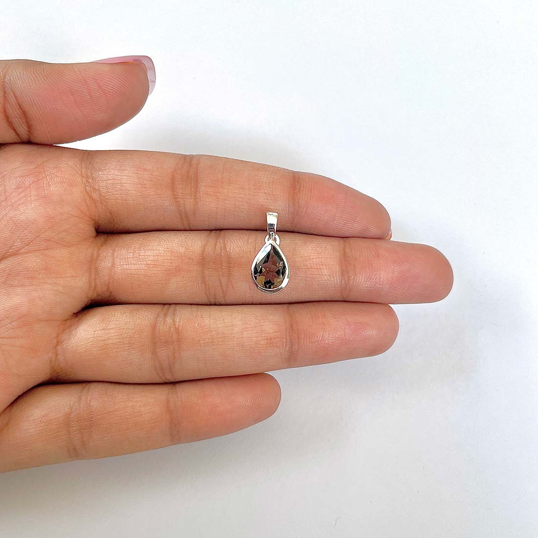 Smoky Pendant-(SMY-RDP-468)