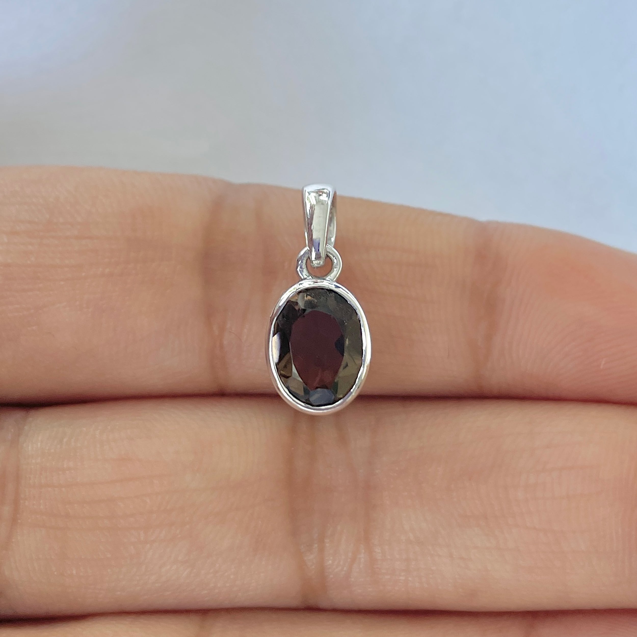 Smoky Pendant-(SMY-RDP-469)