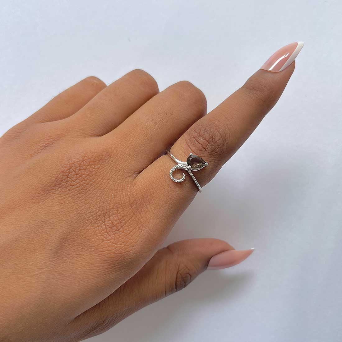Smoky Ring-(SMY-RDR-3.)