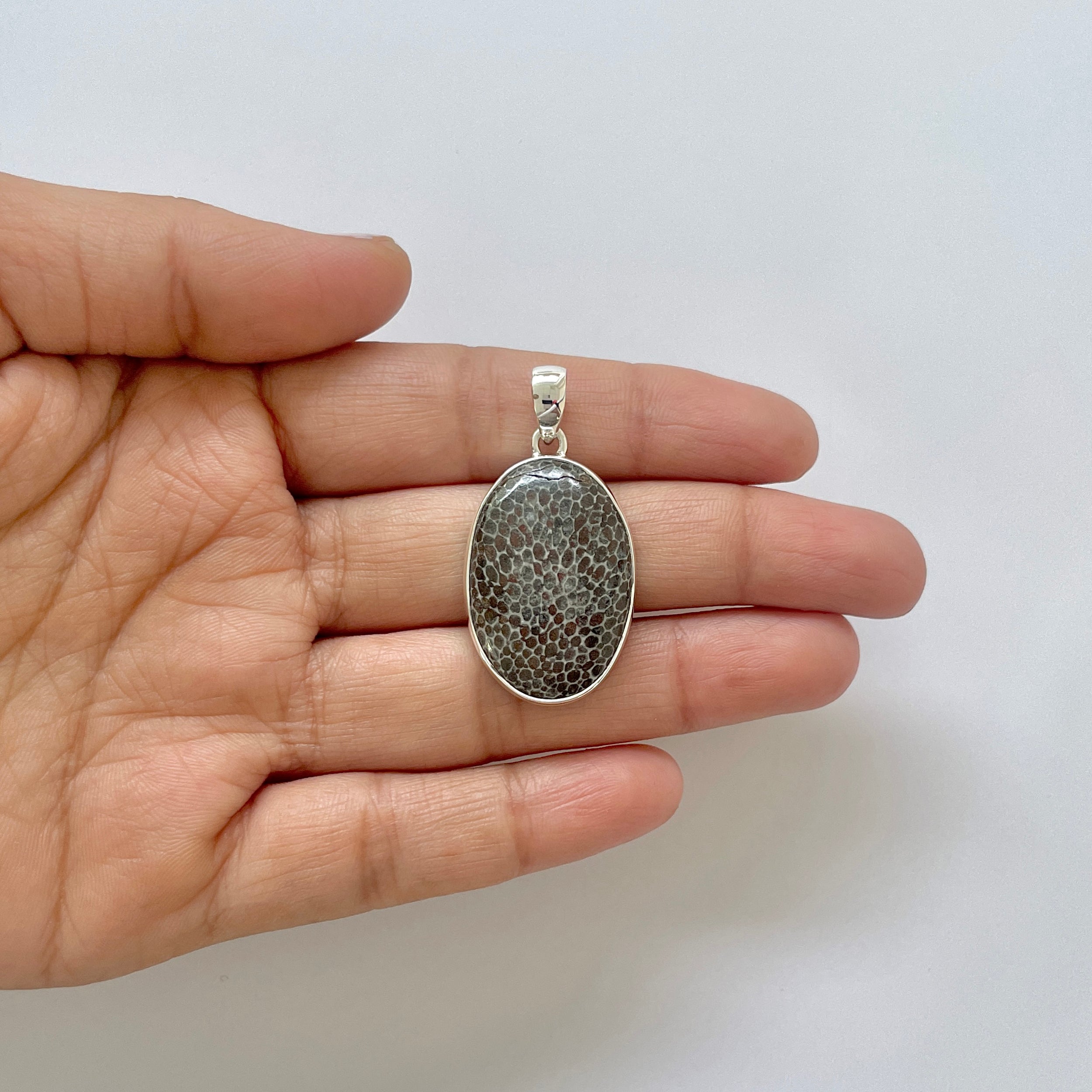 Stingray Coral Pendant-(SRC-1-25)