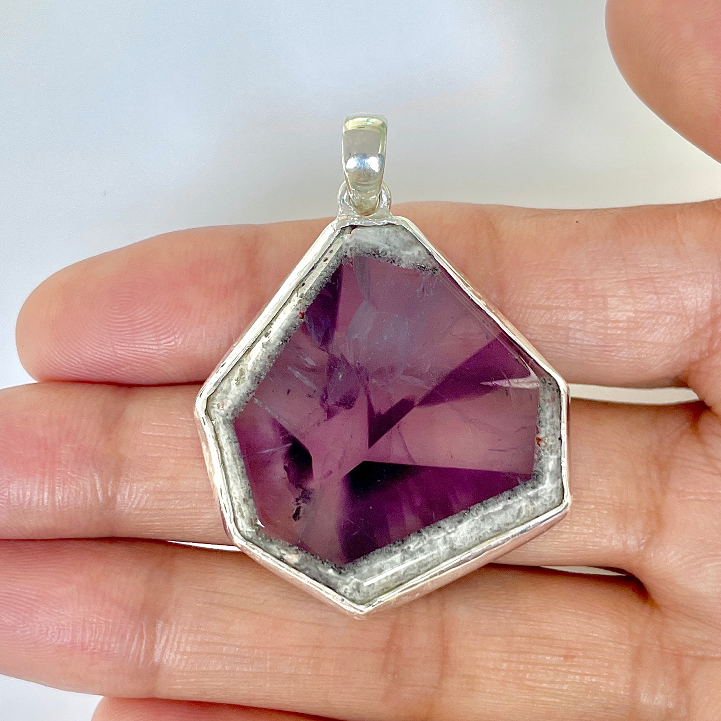 Star Amethyst Slice Pendant-(STA-1-112)