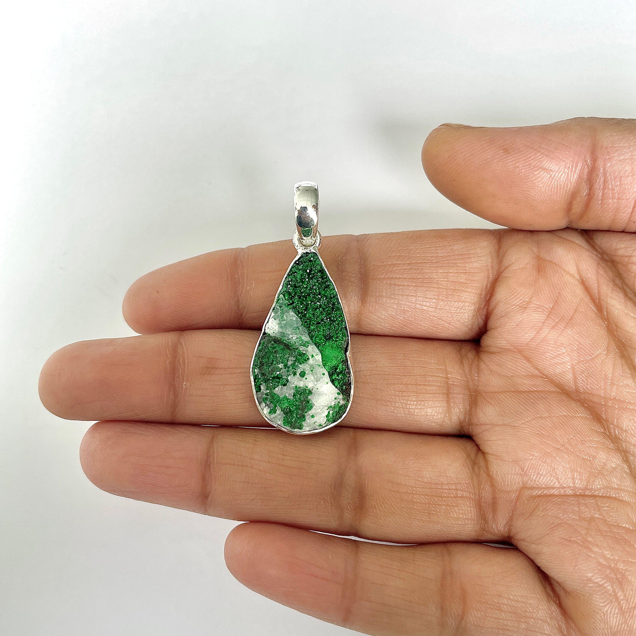 Uvarovite Pendant-(UVR-1-37)