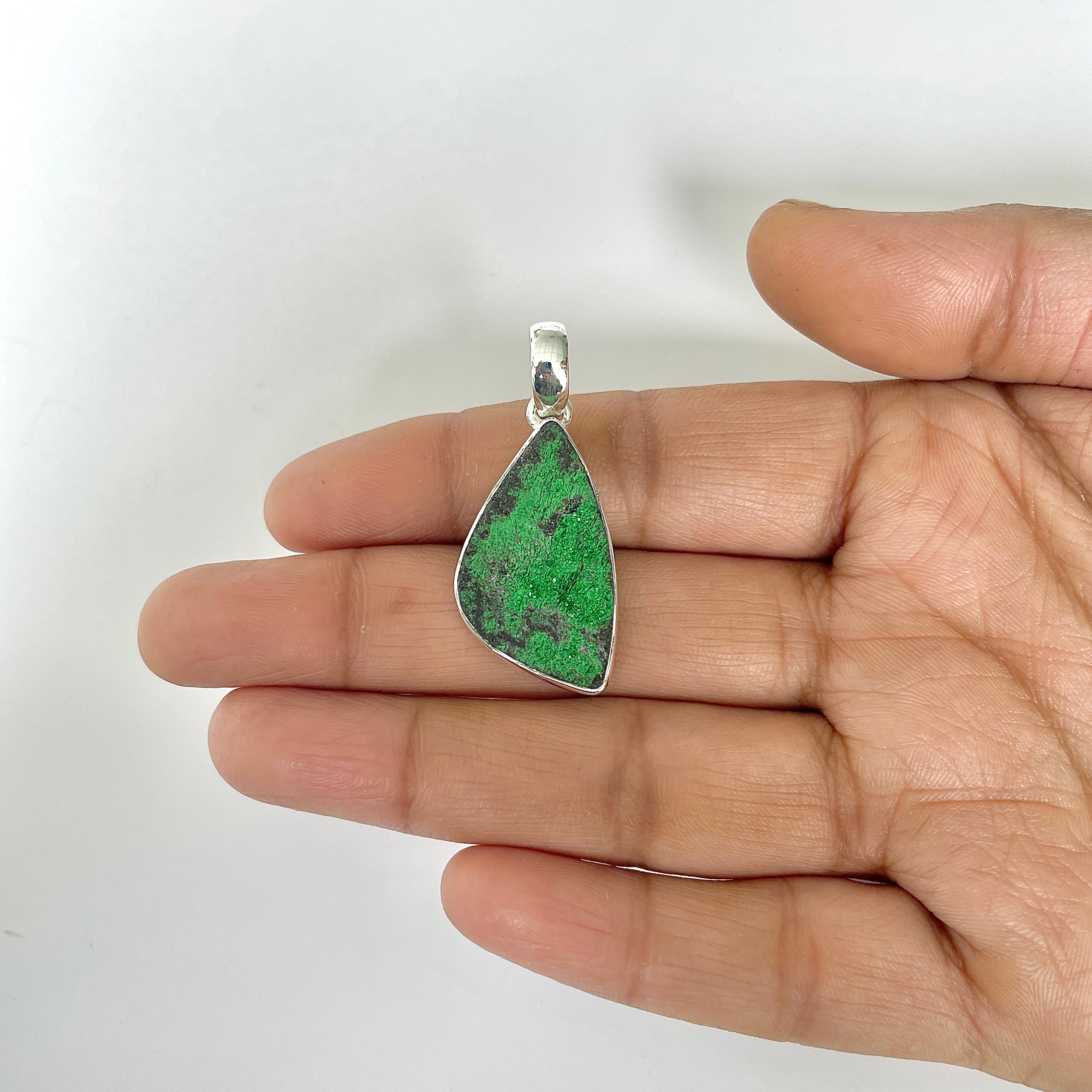 Uvarovite Pendant-(UVR-1-40)