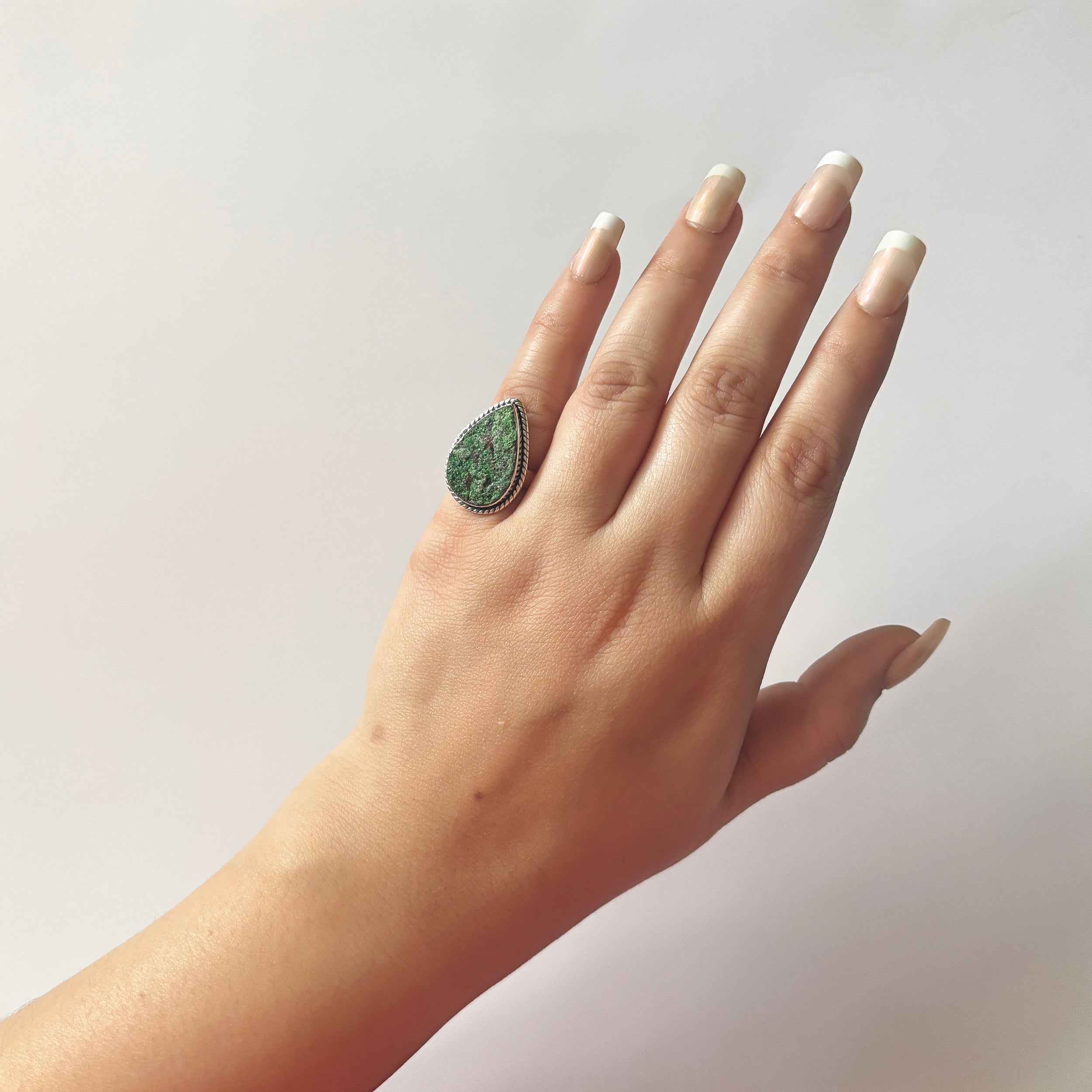 Uvarovite Ring-(UVR-2-101)