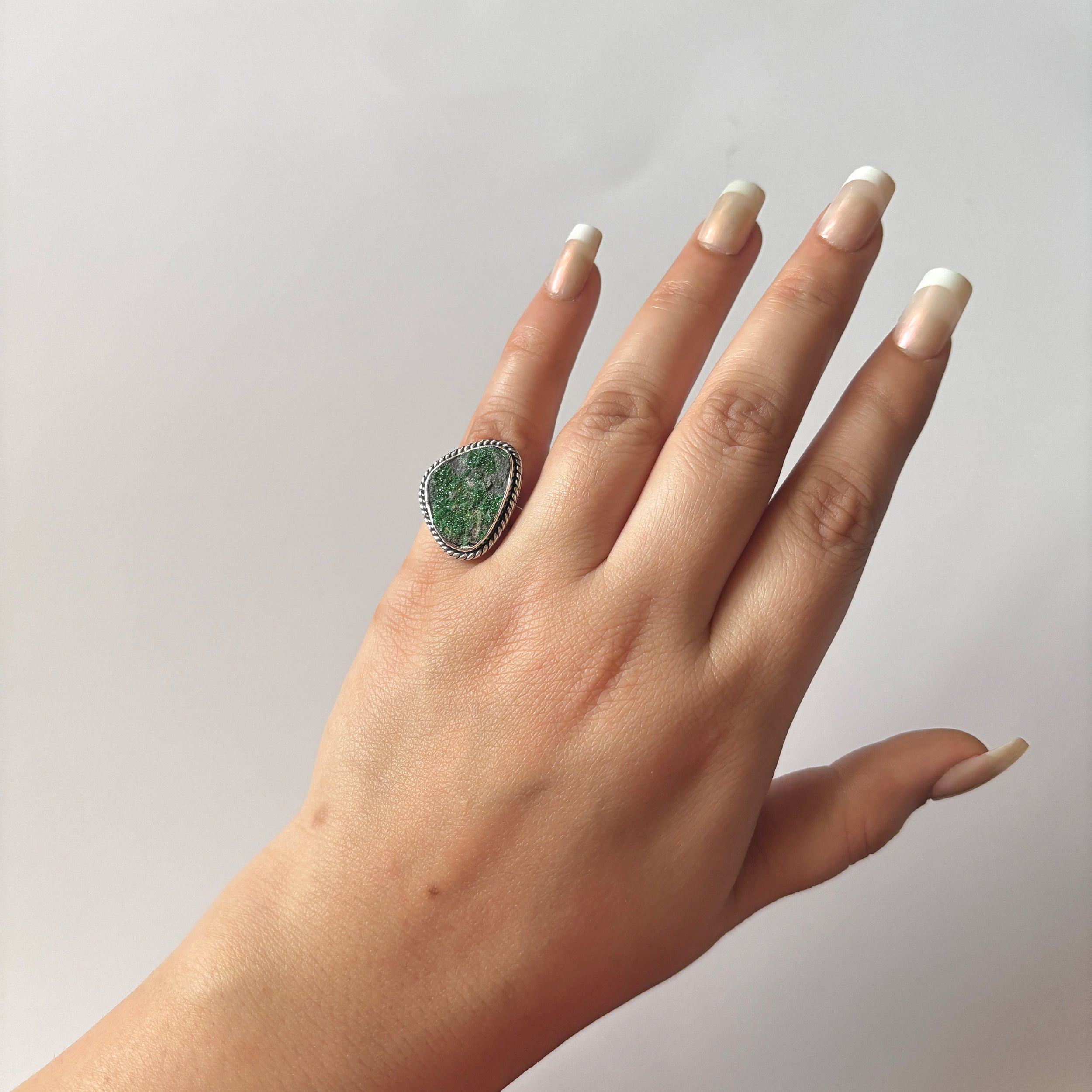 Uvarovite Ring-(UVR-2-105)