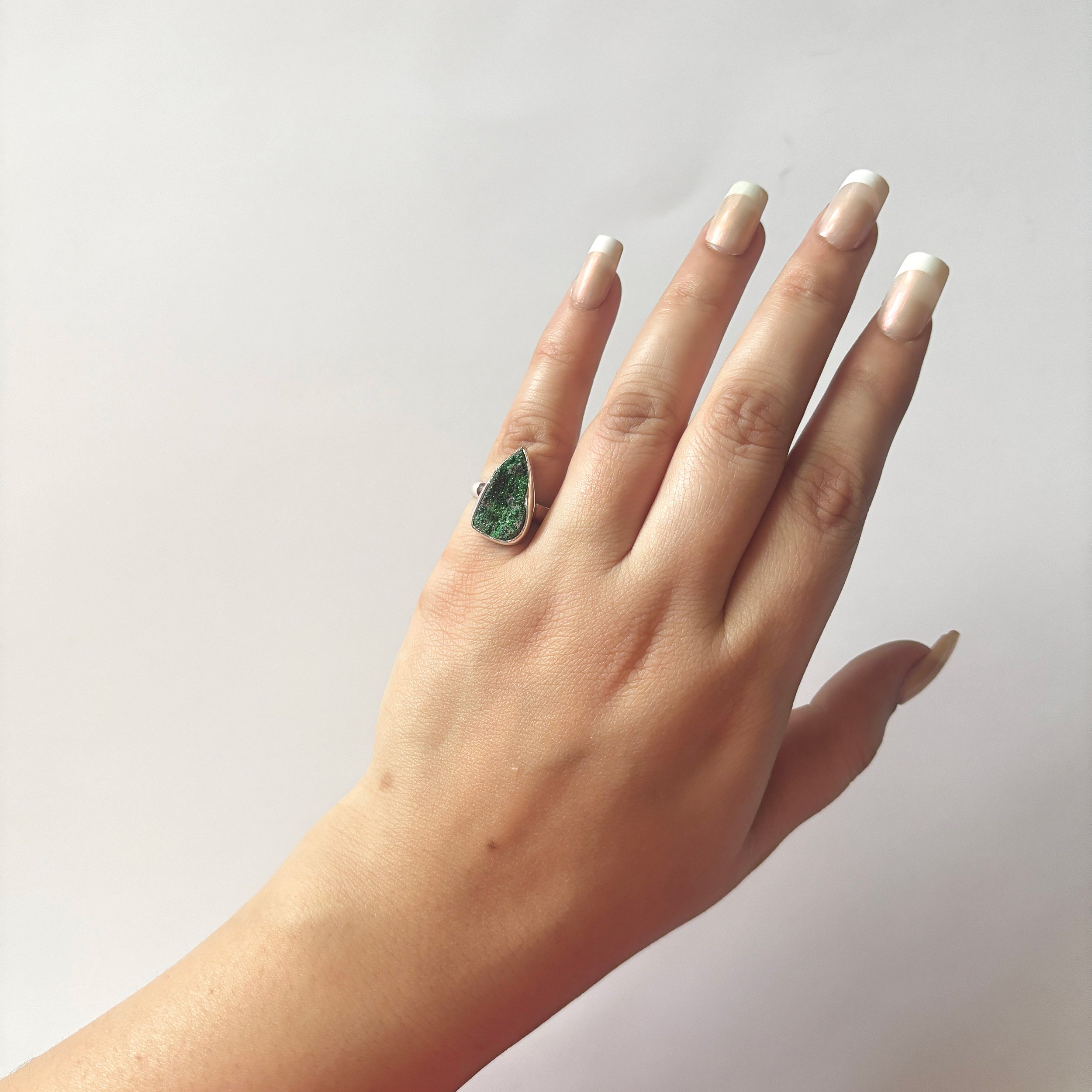 Uvarovite Ring-(UVR-2-146)