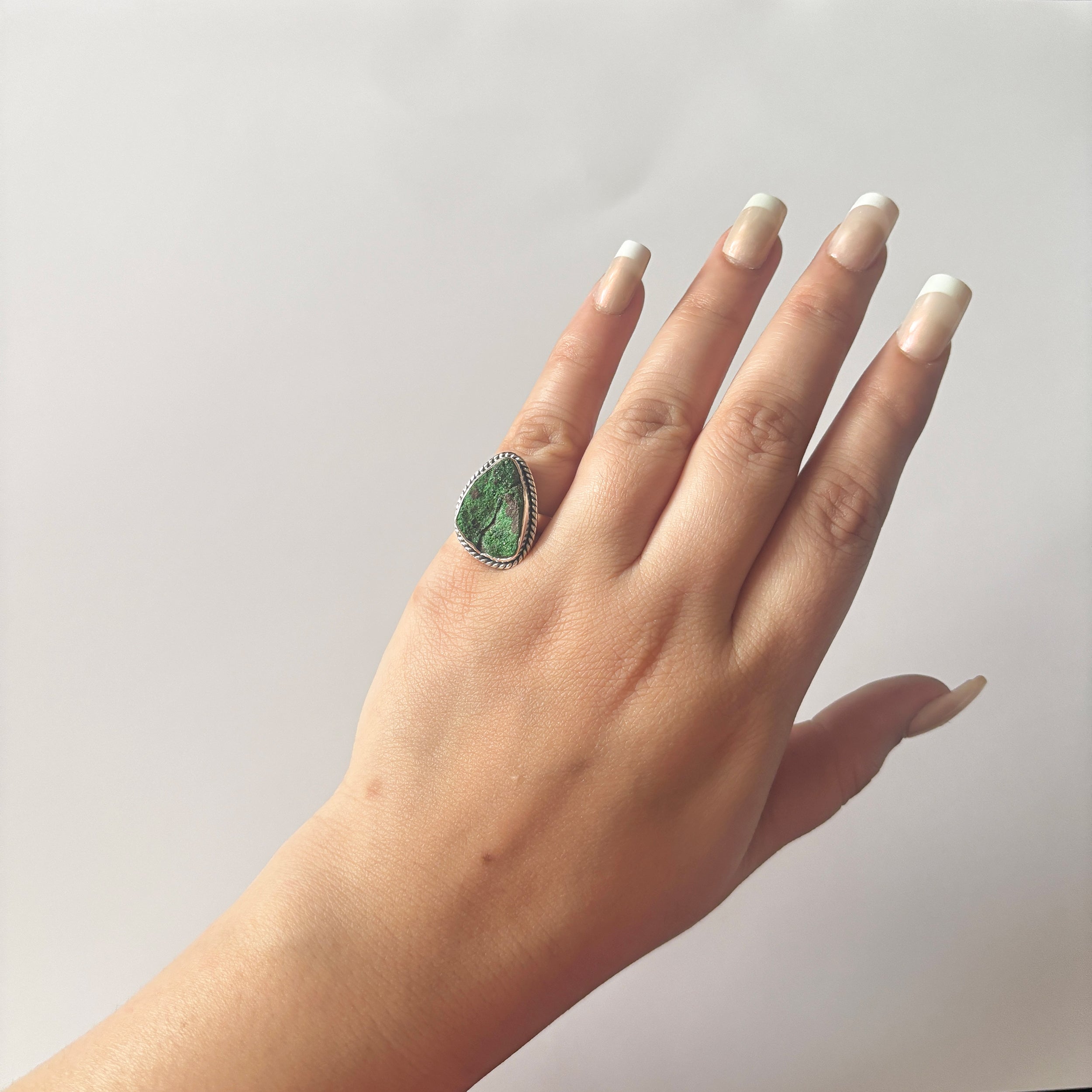 Uvarovite Ring-(UVR-2-47)