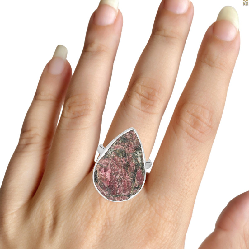 Eudialyte Druzy Adjustable Ring-ADJ-R EUD-2-135