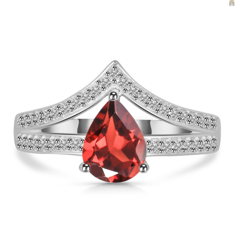 Garnet & White Topaz Ring GAR-RDR-372.