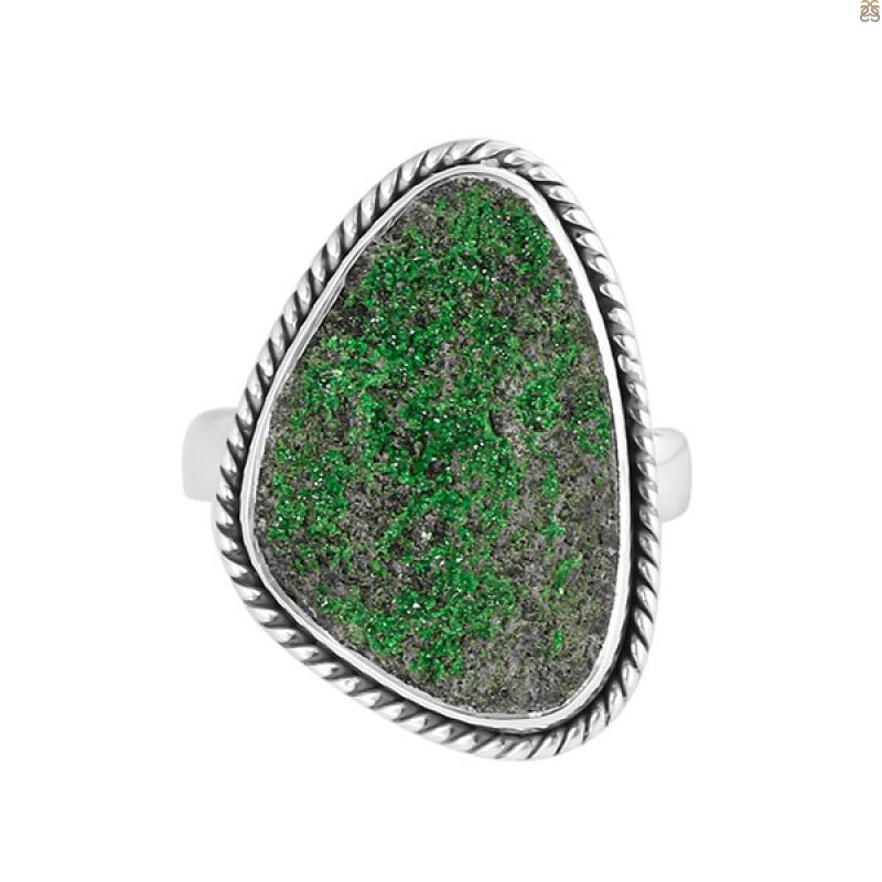 Uvarovite Ring-R-Size-8 UVR-2-310