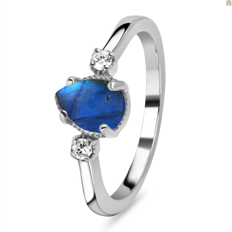 Labradorite & White Topaz Ring